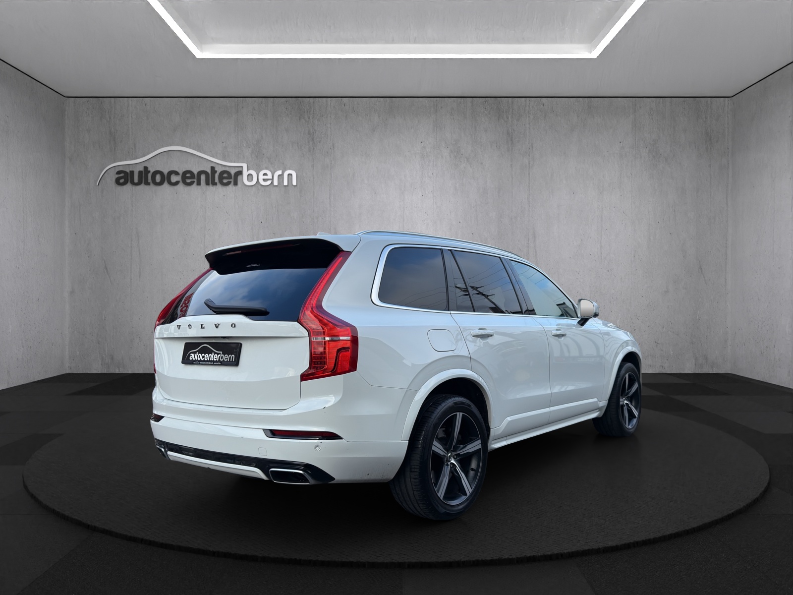 VOLVO XC90 T8 AWD R-Design Geartronic-image-6