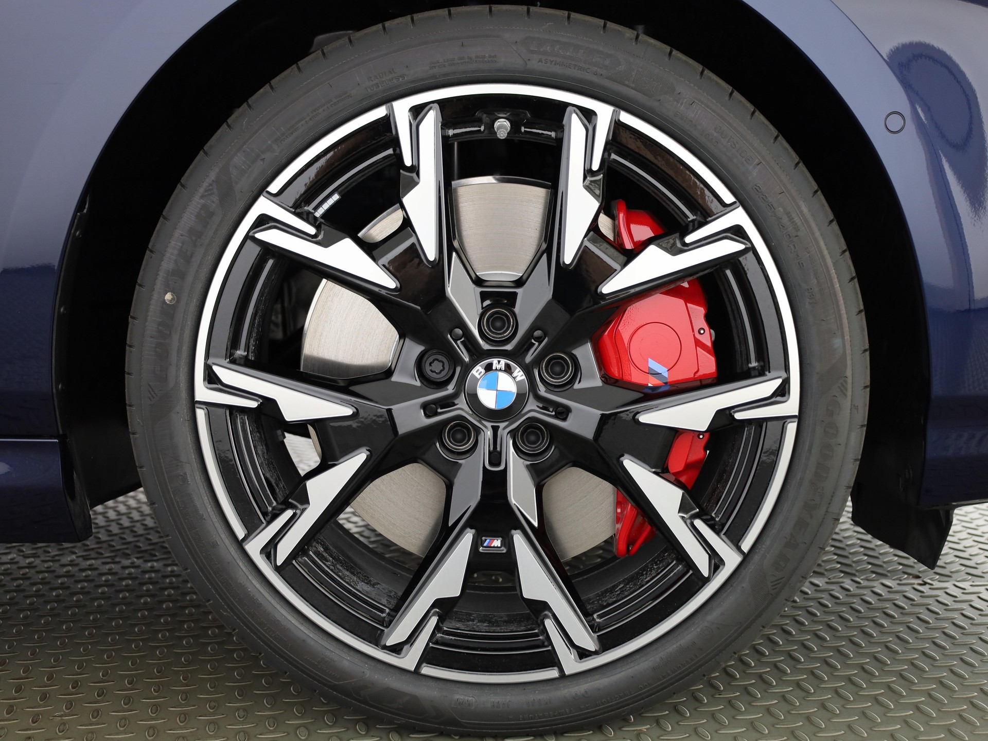 BMW 123 xDrive-image-6