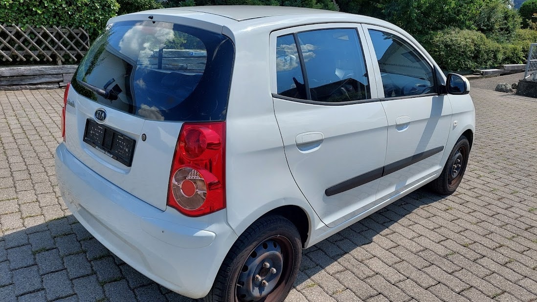 KIA 1.0 12V Seven-image-1