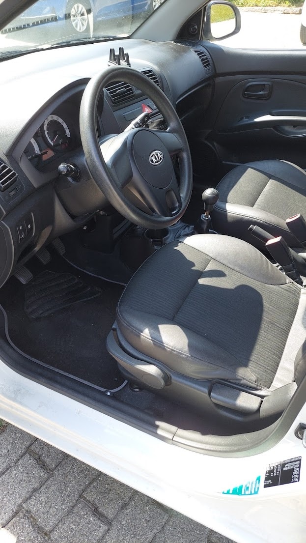 KIA 1.0 12V Seven-image-5