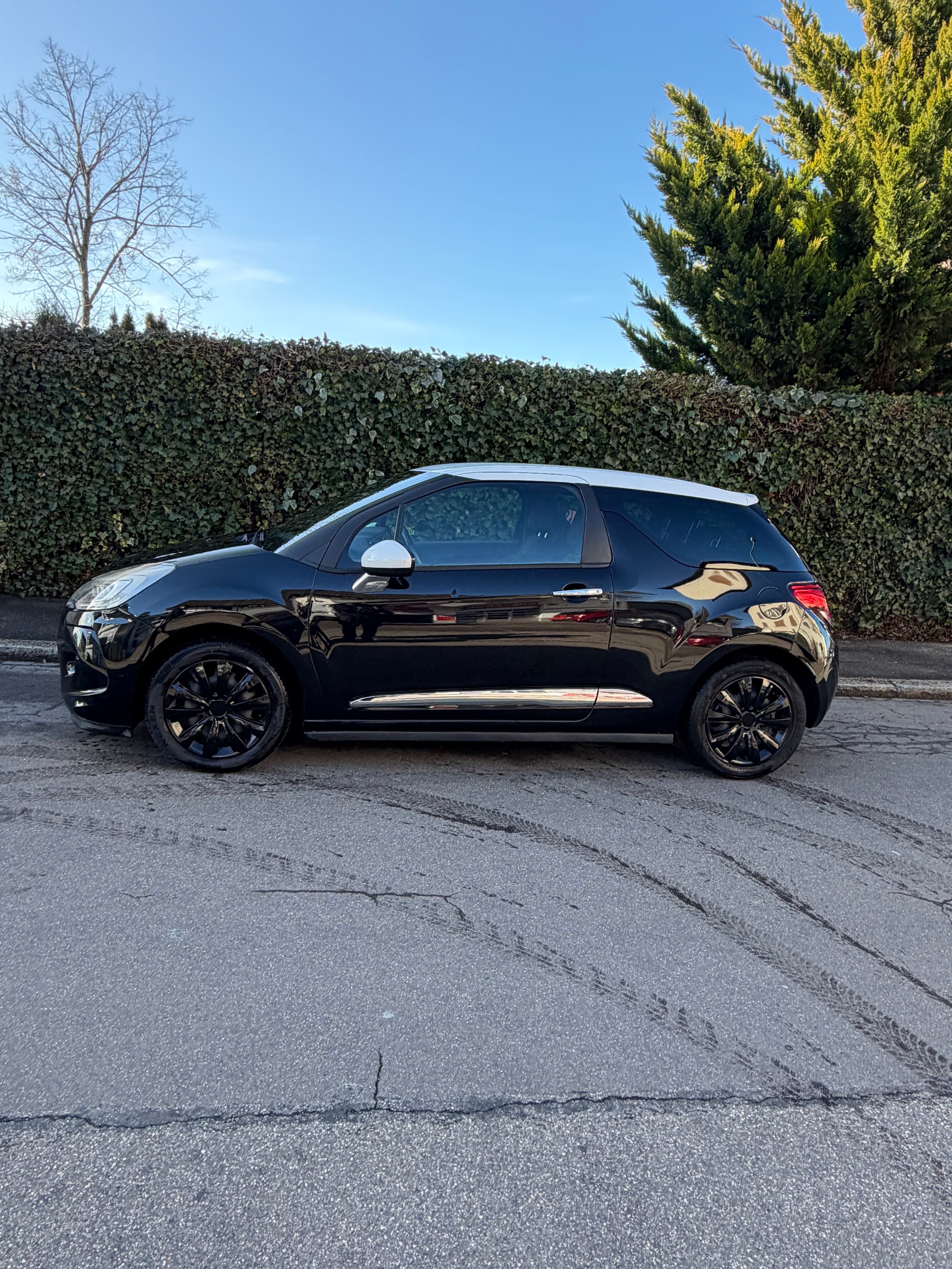 DS AUTOMOBILES DS3 1.2 Pure Tech Eye Tech-image-1