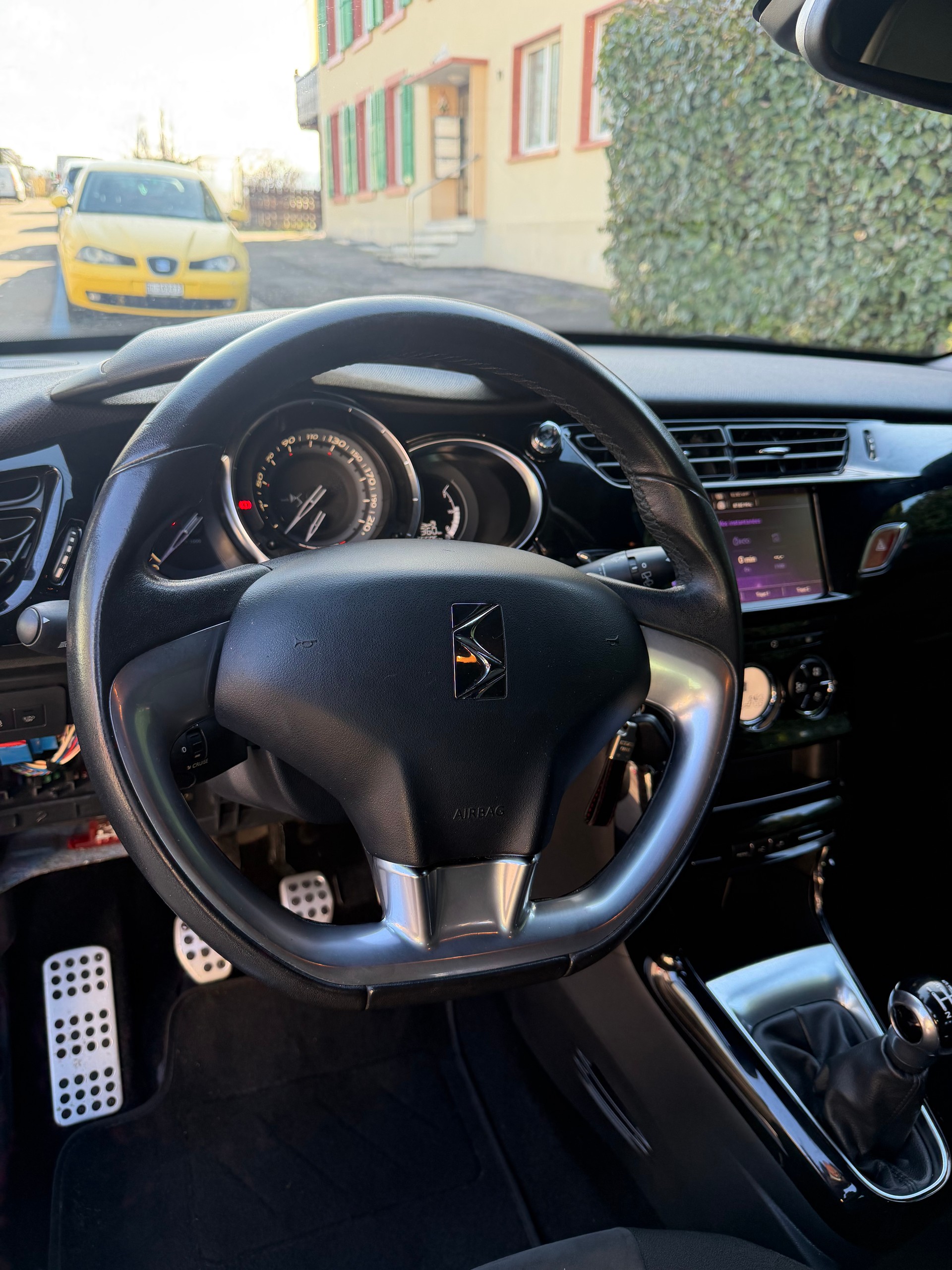 DS AUTOMOBILES DS3 1.2 Pure Tech Eye Tech-image-6