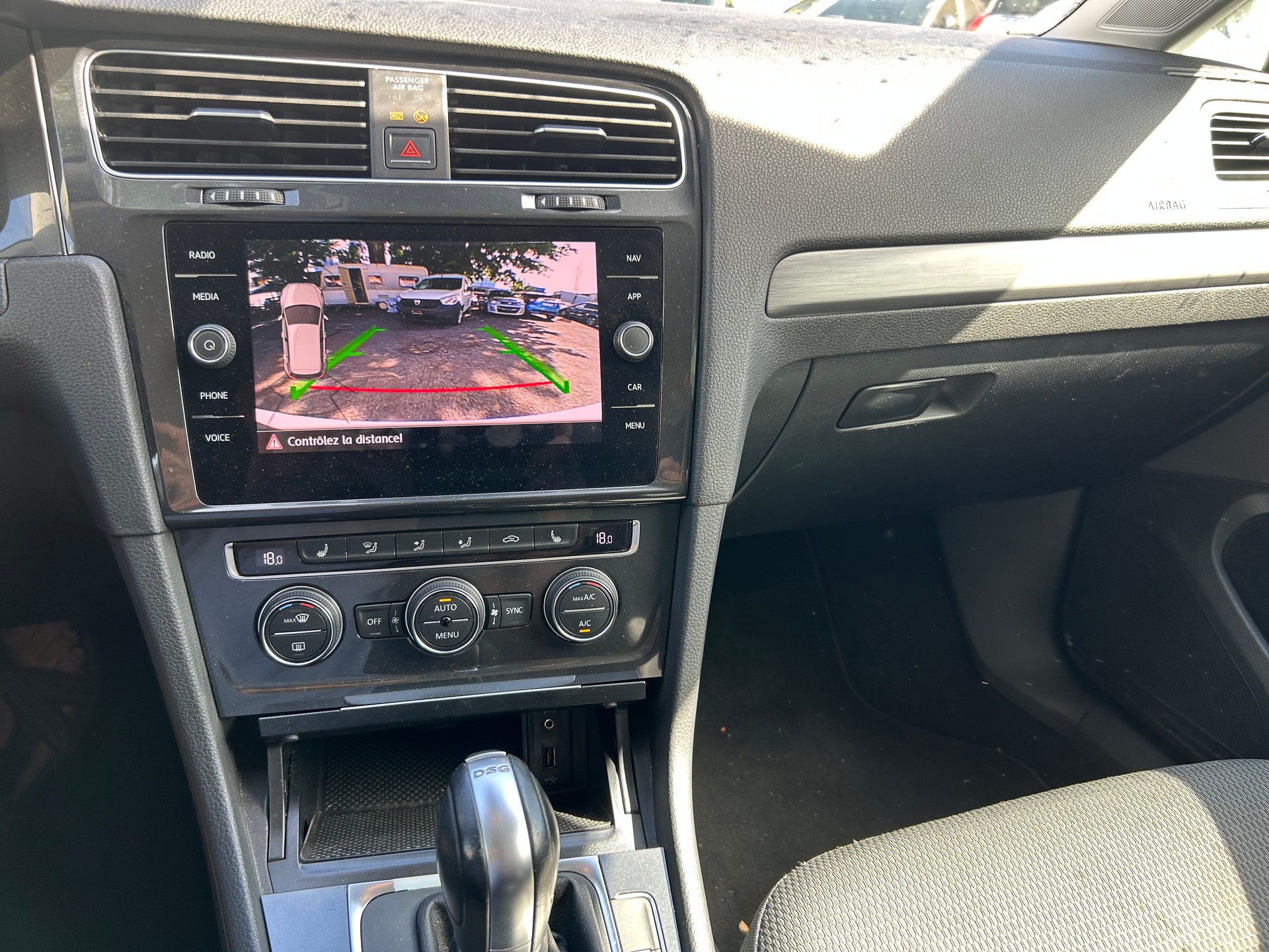 VW Golf 1.4 TSI Comfortline Swiss Line Limited DSG-image-13