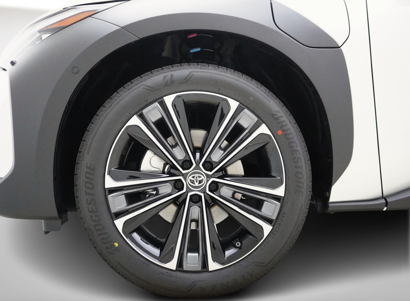 TOYOTA bZ4X Premium 11 KW AWD ** 360° Kamera **-image-5