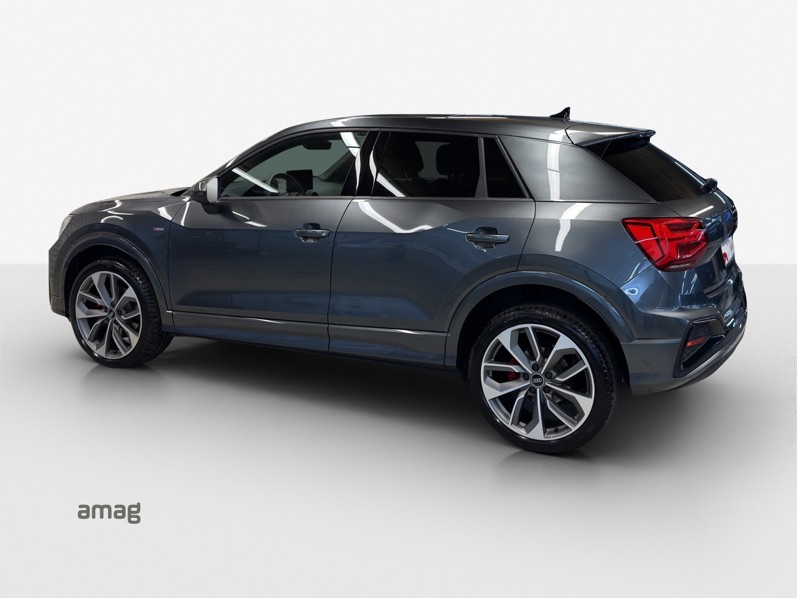 AUDI Q2 40 TFSI S line Attraction S line competition-image-2