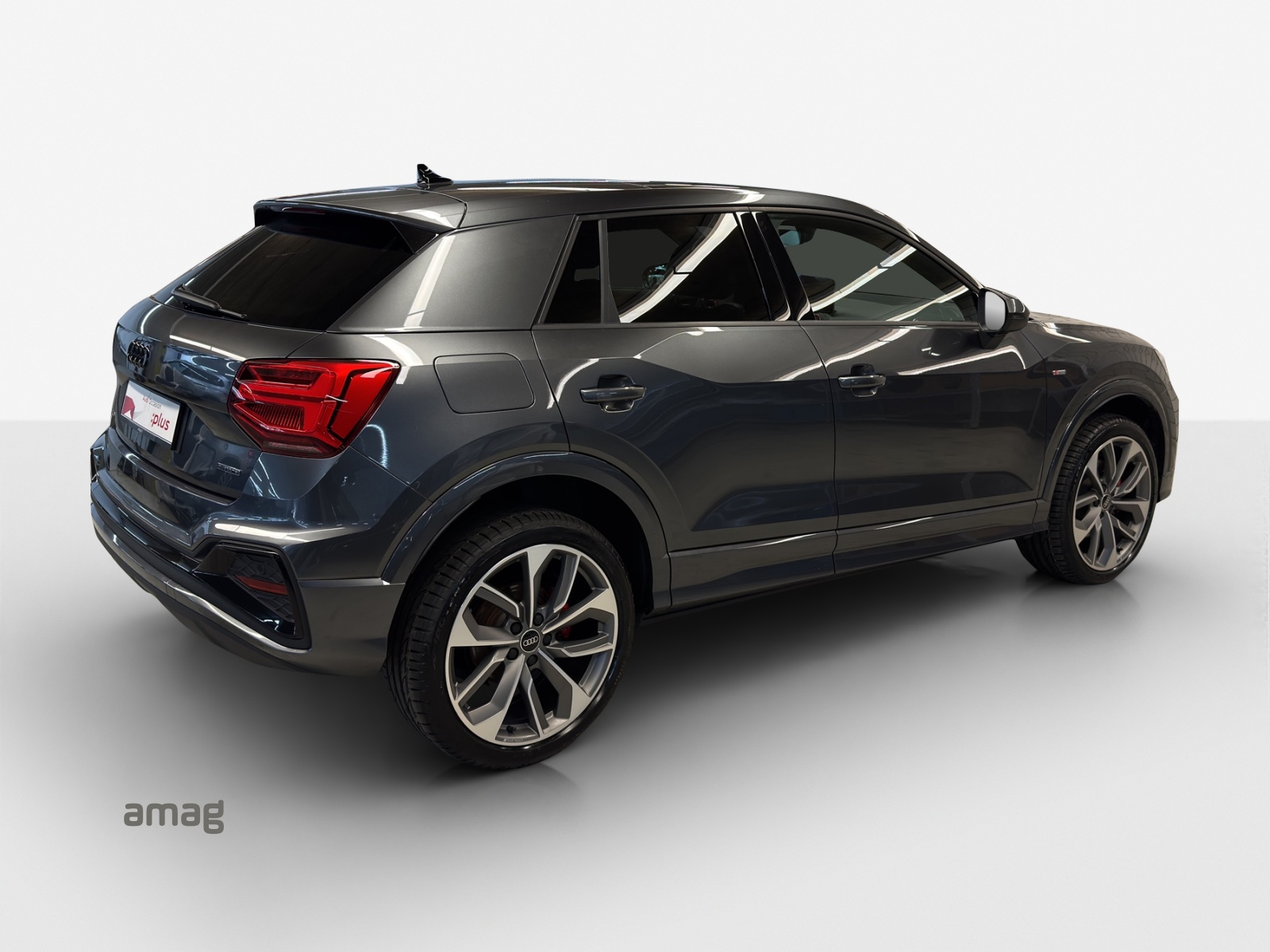 AUDI Q2 40 TFSI S line Attraction S line competition-image-4