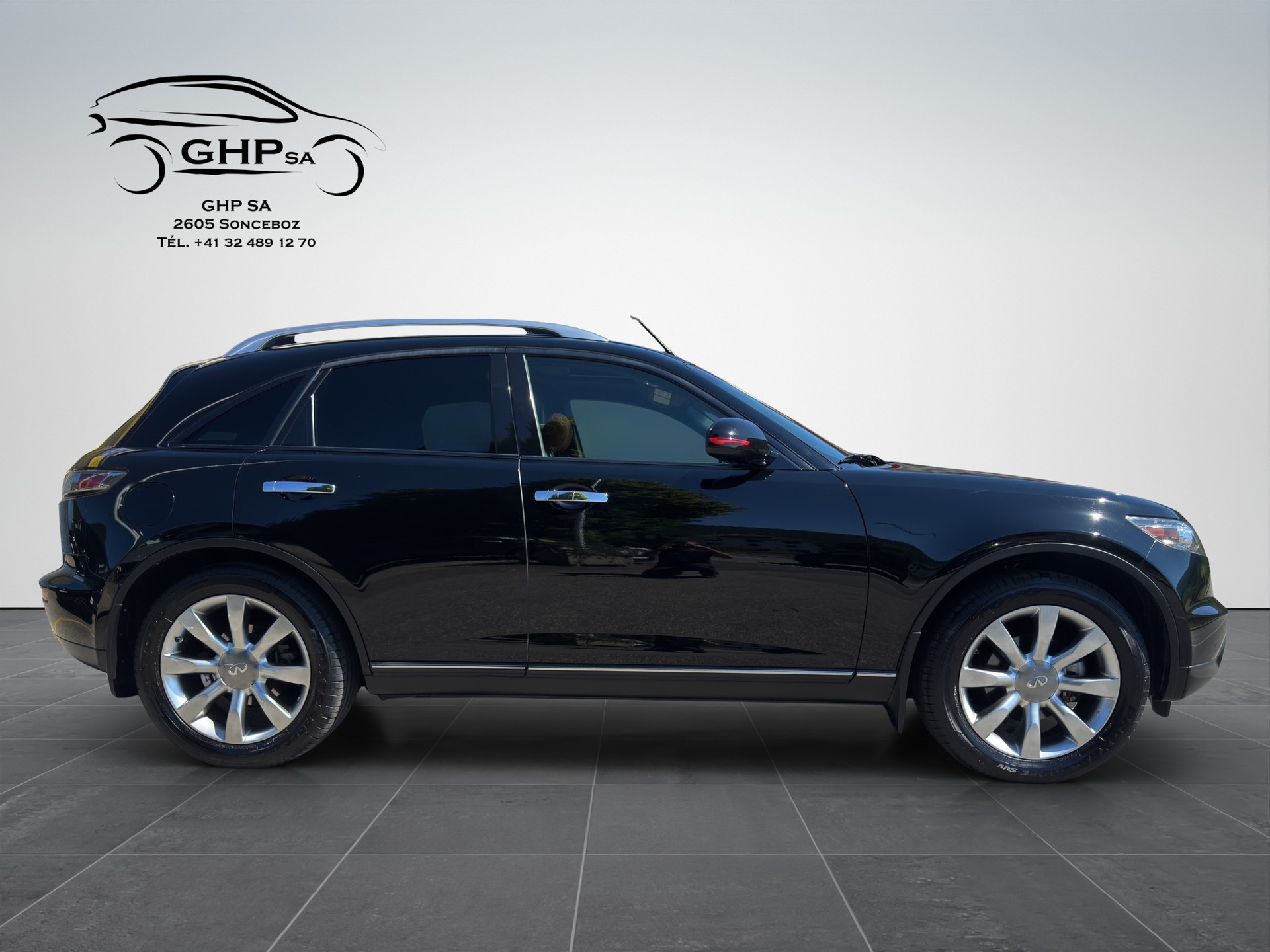 INFINITI FX35-image-6