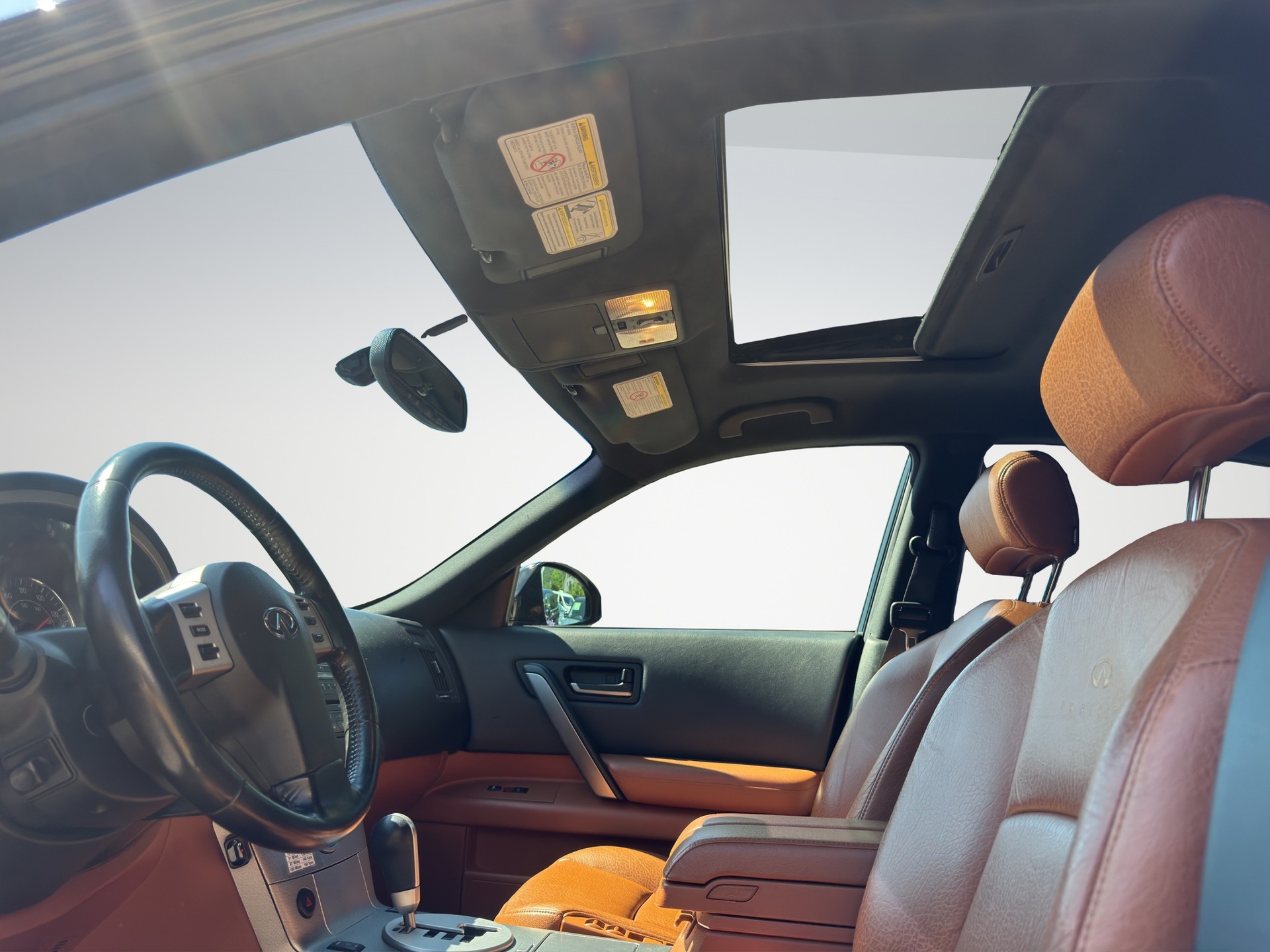 INFINITI FX35-image-12