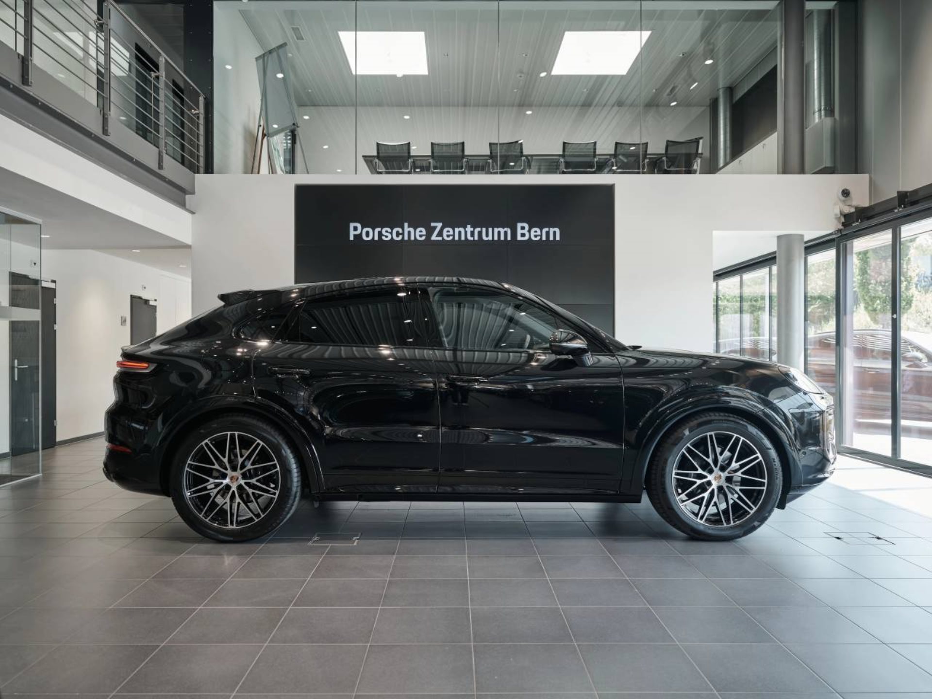 PORSCHE Cayenne Coupé Black Edition-image-1