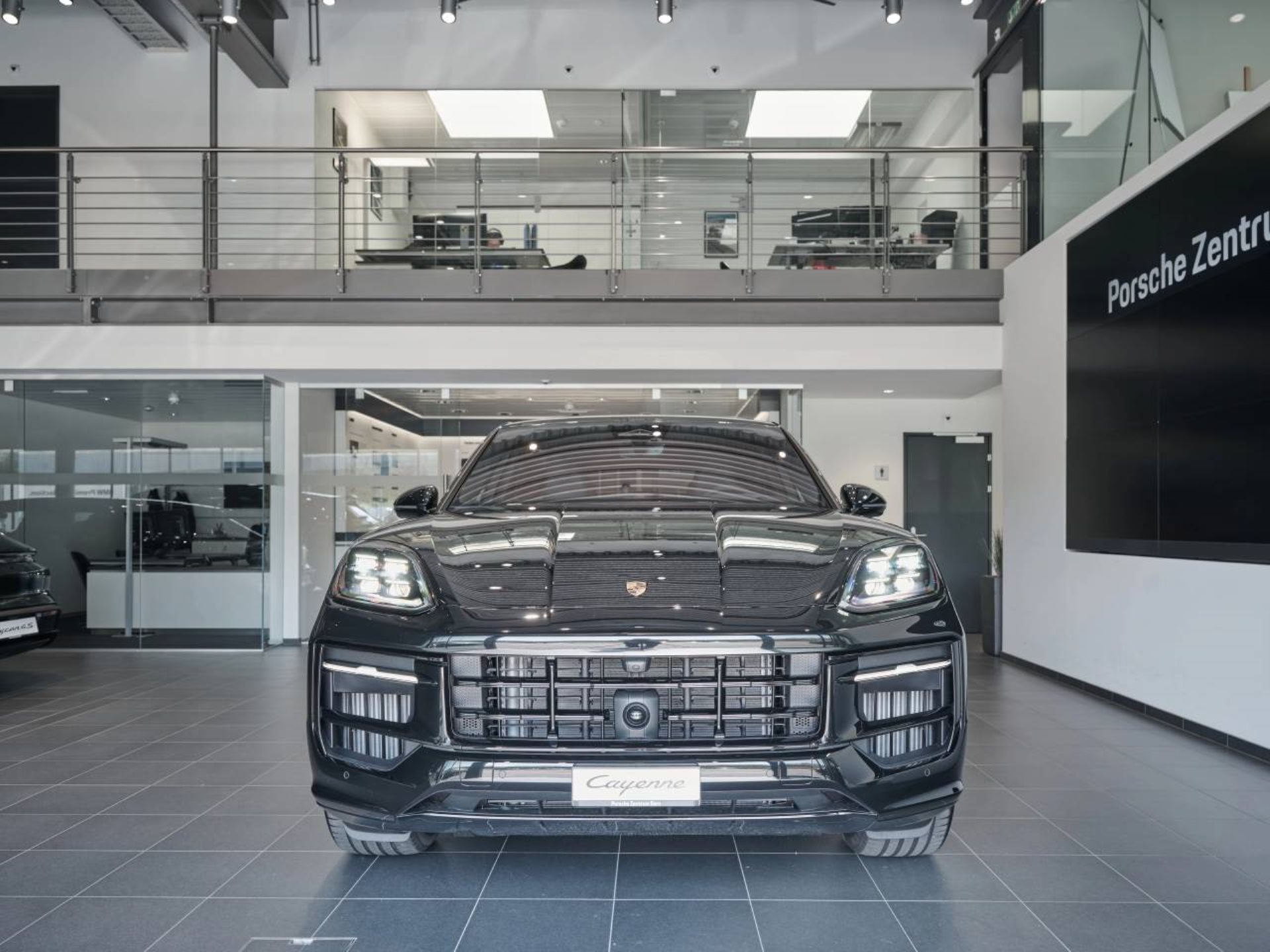 PORSCHE Cayenne Coupé Black Edition-image-8