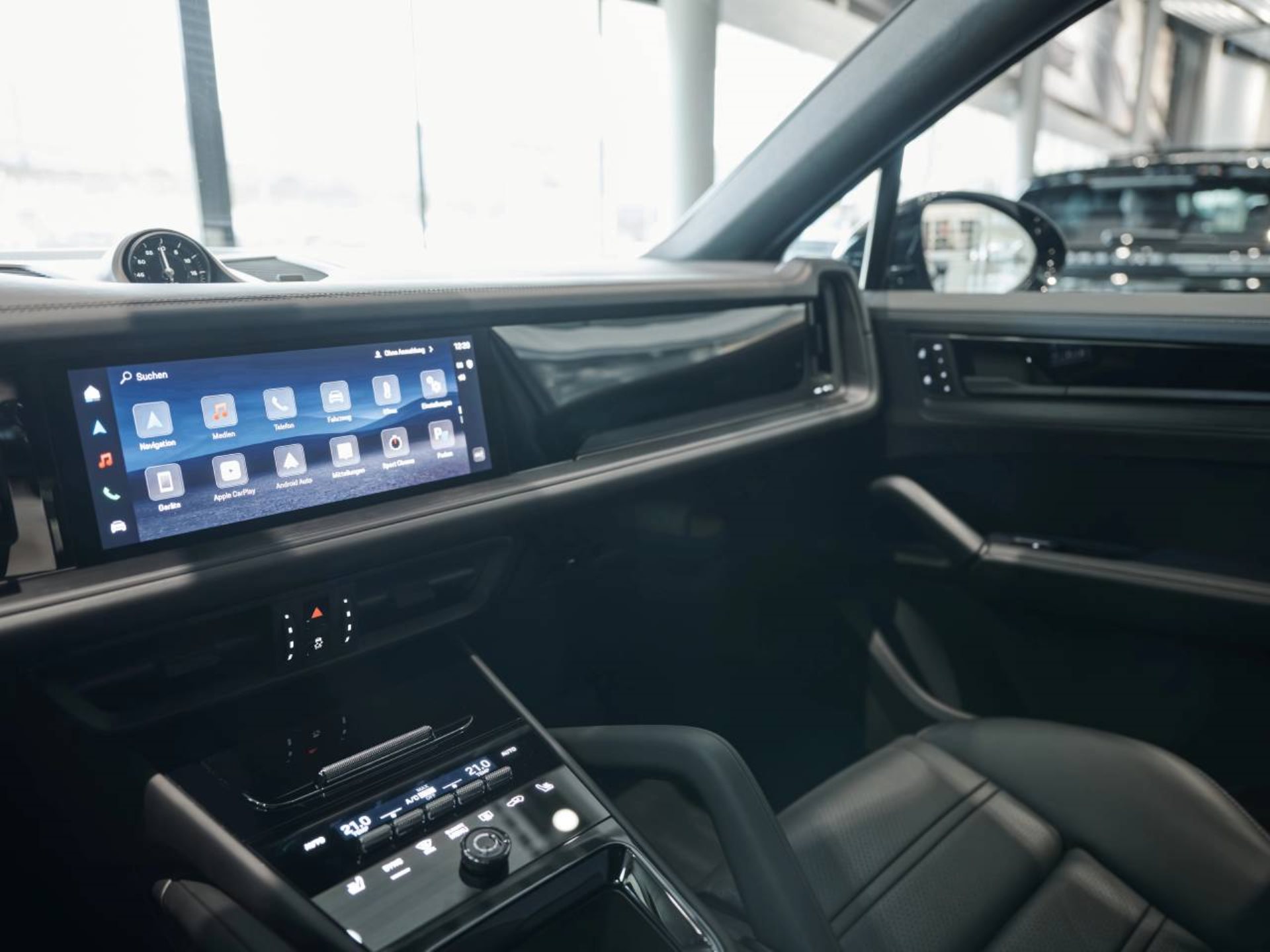PORSCHE Cayenne Coupé Black Edition-image-16