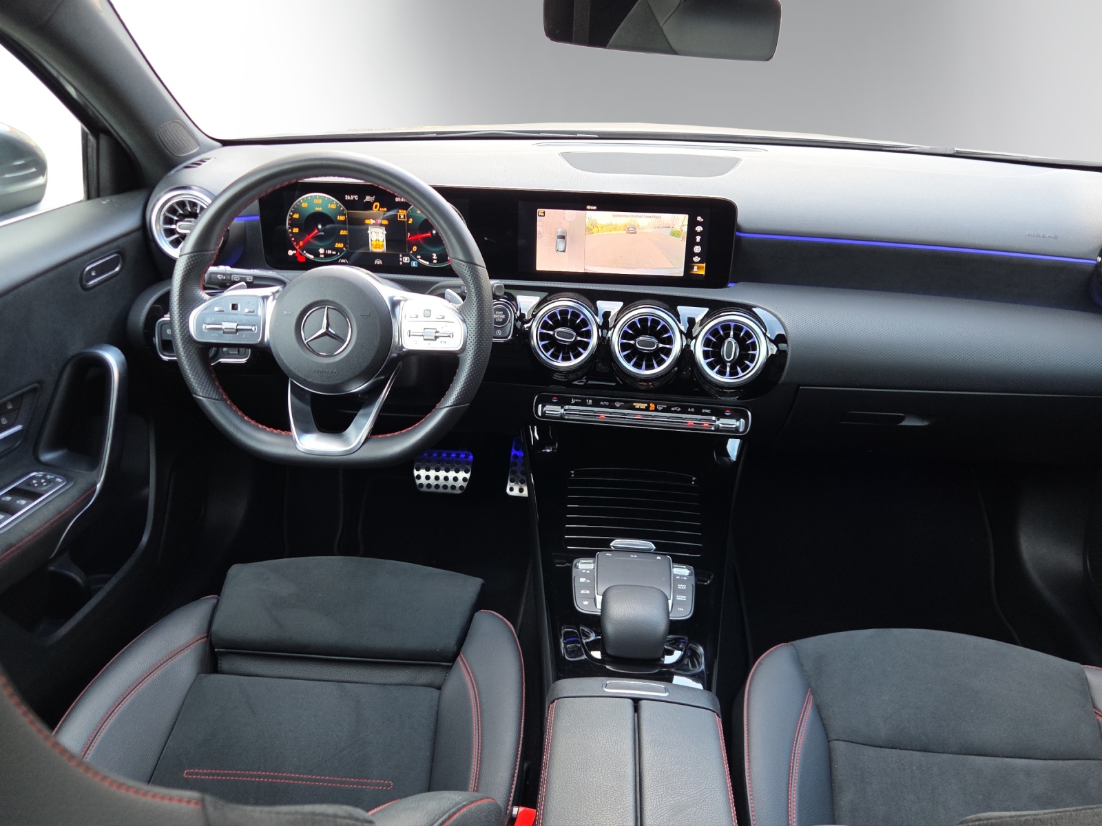 Image MERCEDES-BENZ A-200 A 200 AMG Line 7G-DCT