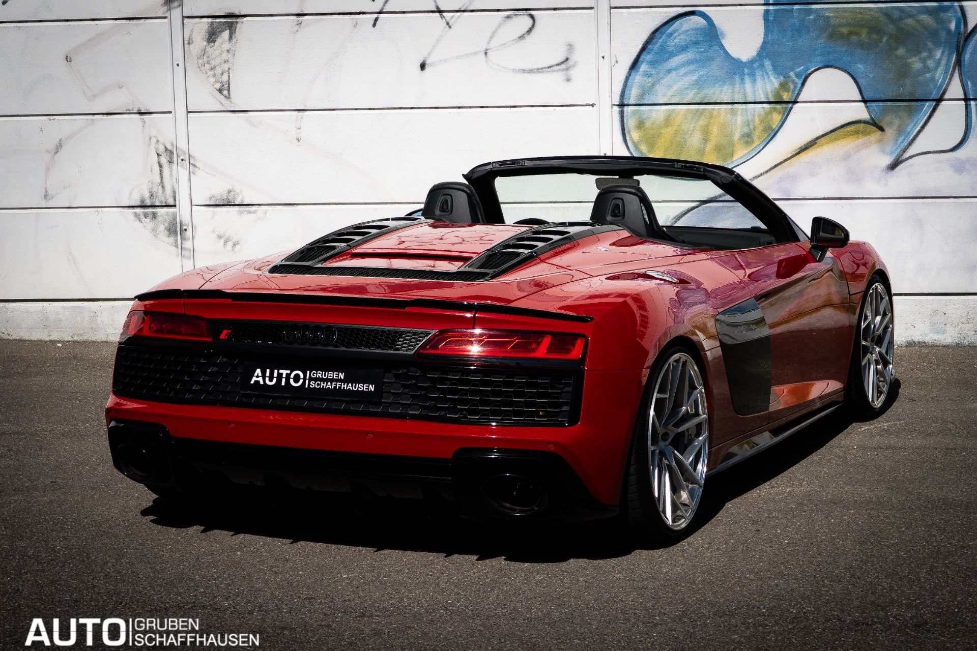 AUDI R8 Spyder RWD S-Tronic-image-24