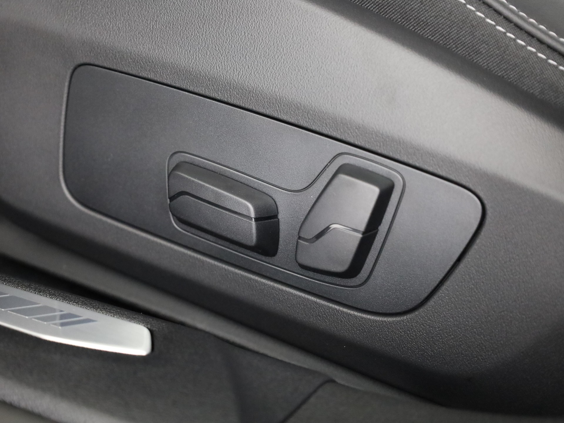 BMW M135i xDrive-image-11