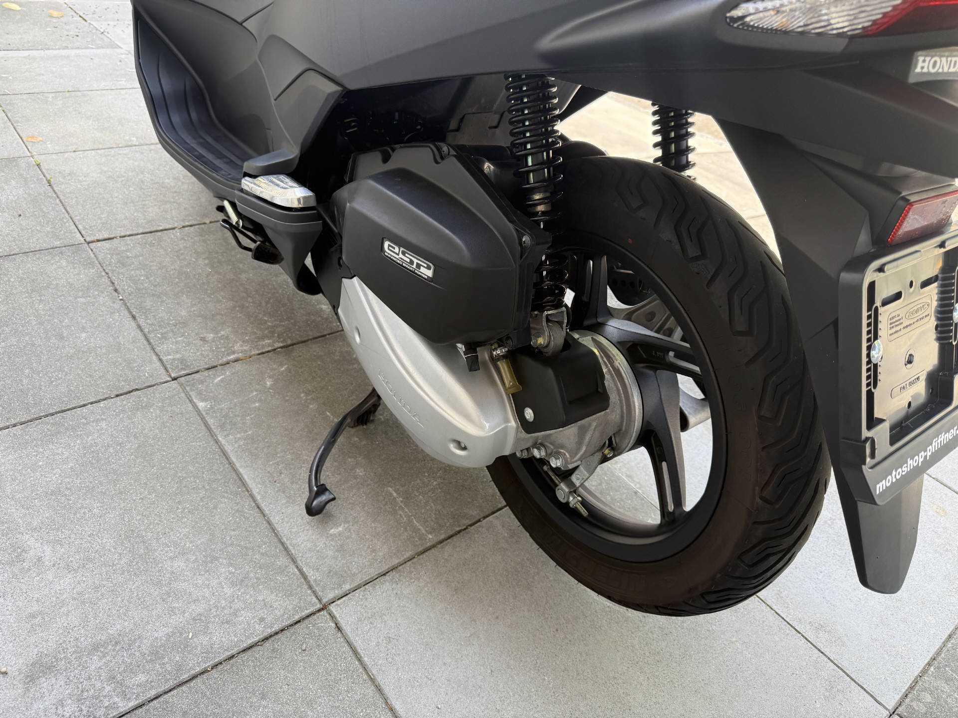 HONDA PCX 125 Stop+Go-image-12