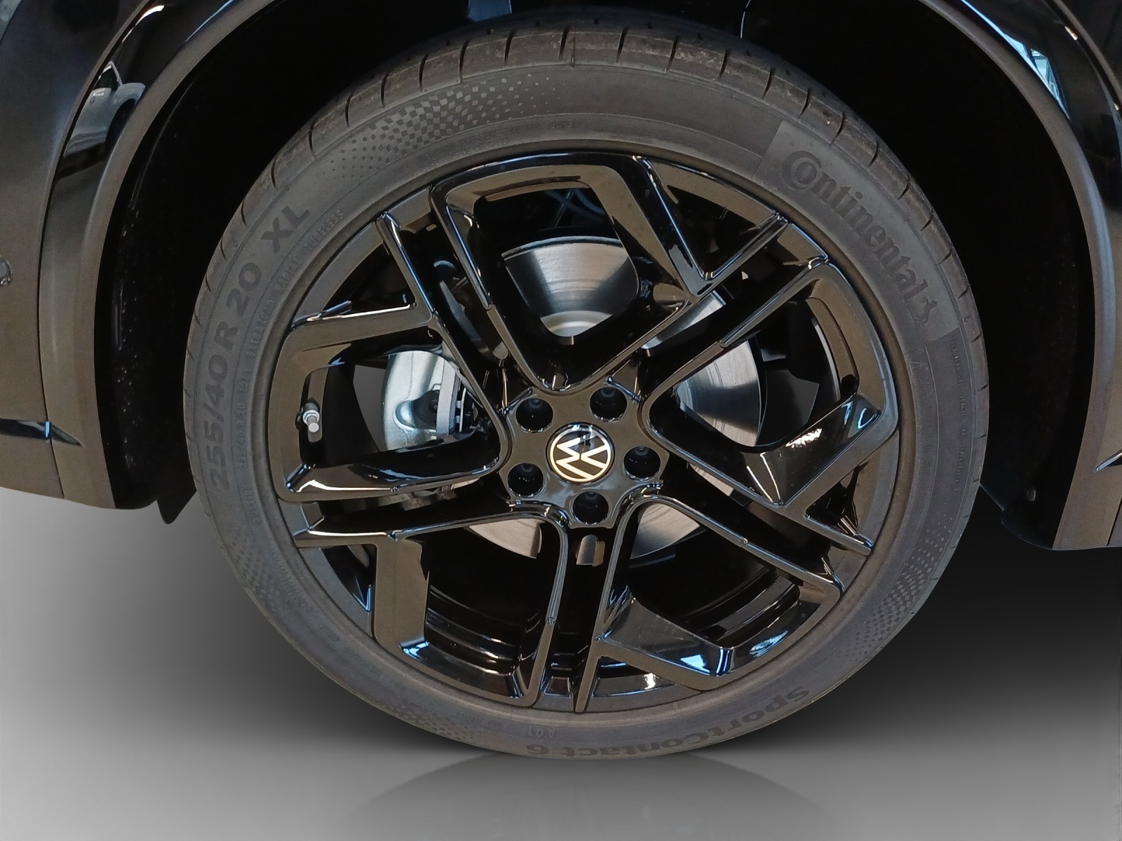 VW Tiguan 2.0 TSI DSG R-Line Plus 4Motion-image-13