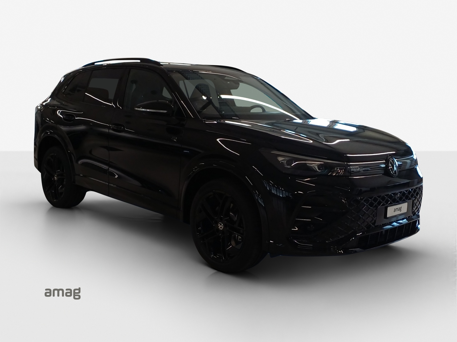 VW Tiguan 2.0 TSI DSG R-Line Plus 4Motion-image-5