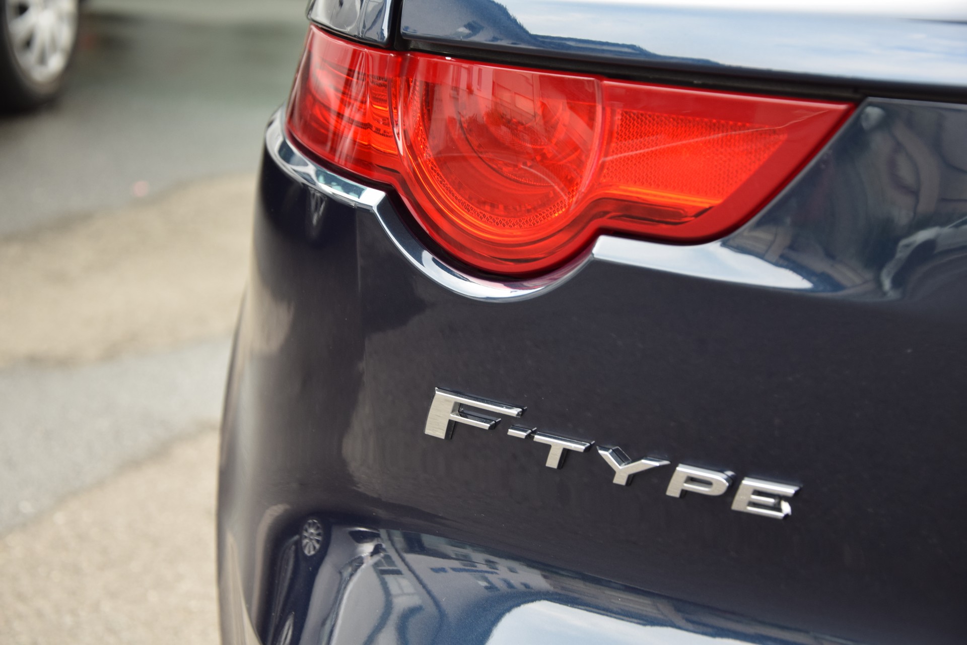JAGUAR F-Type Convertible S 3.0 V6 S/C-image-11