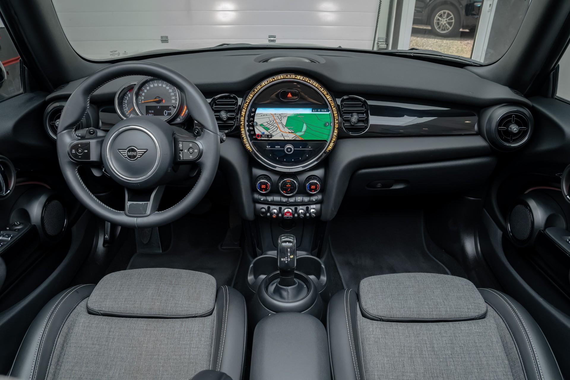 MINI Cooper S Cabriolet DKG-image-6