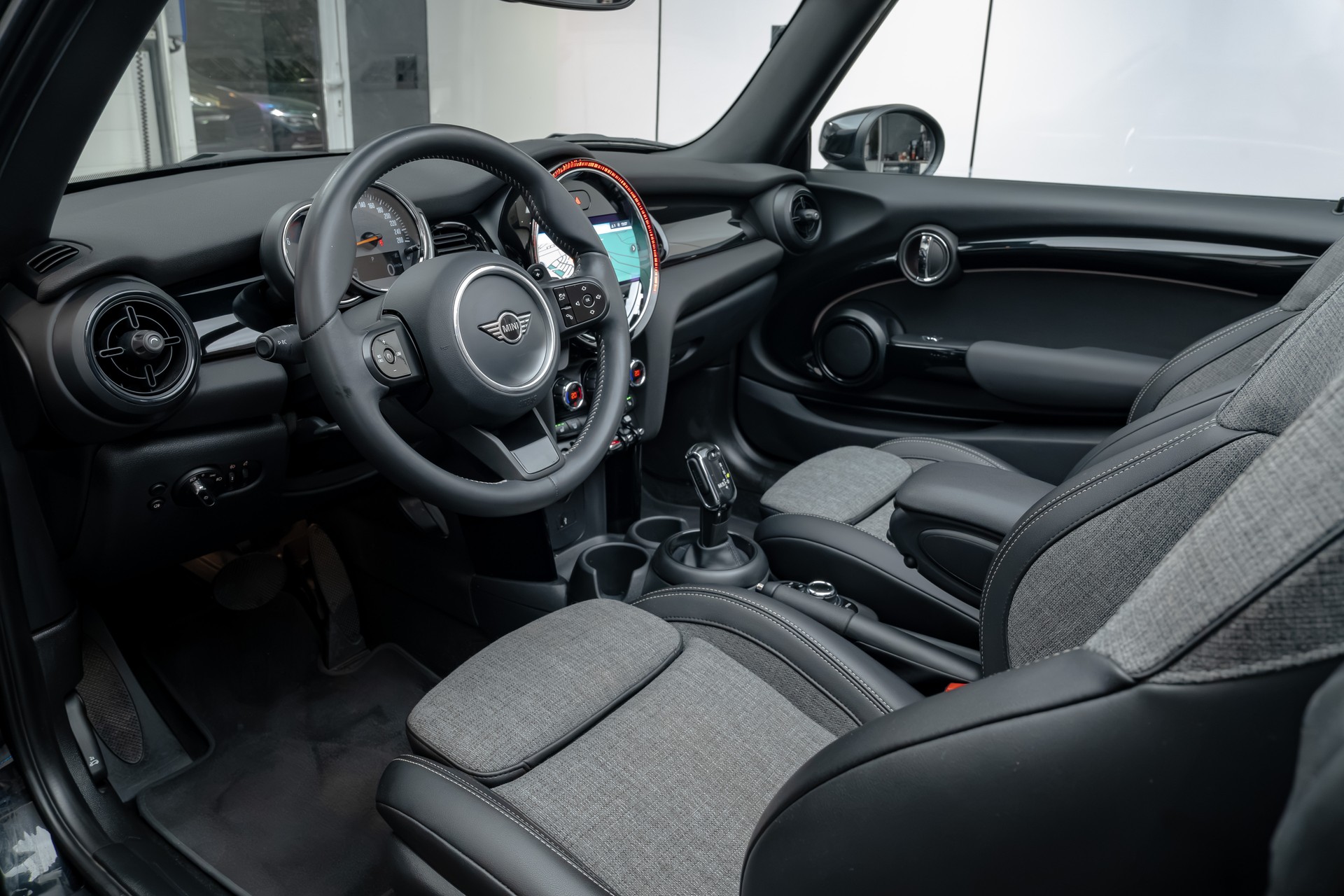 MINI Cooper S Cabriolet DKG-image-11