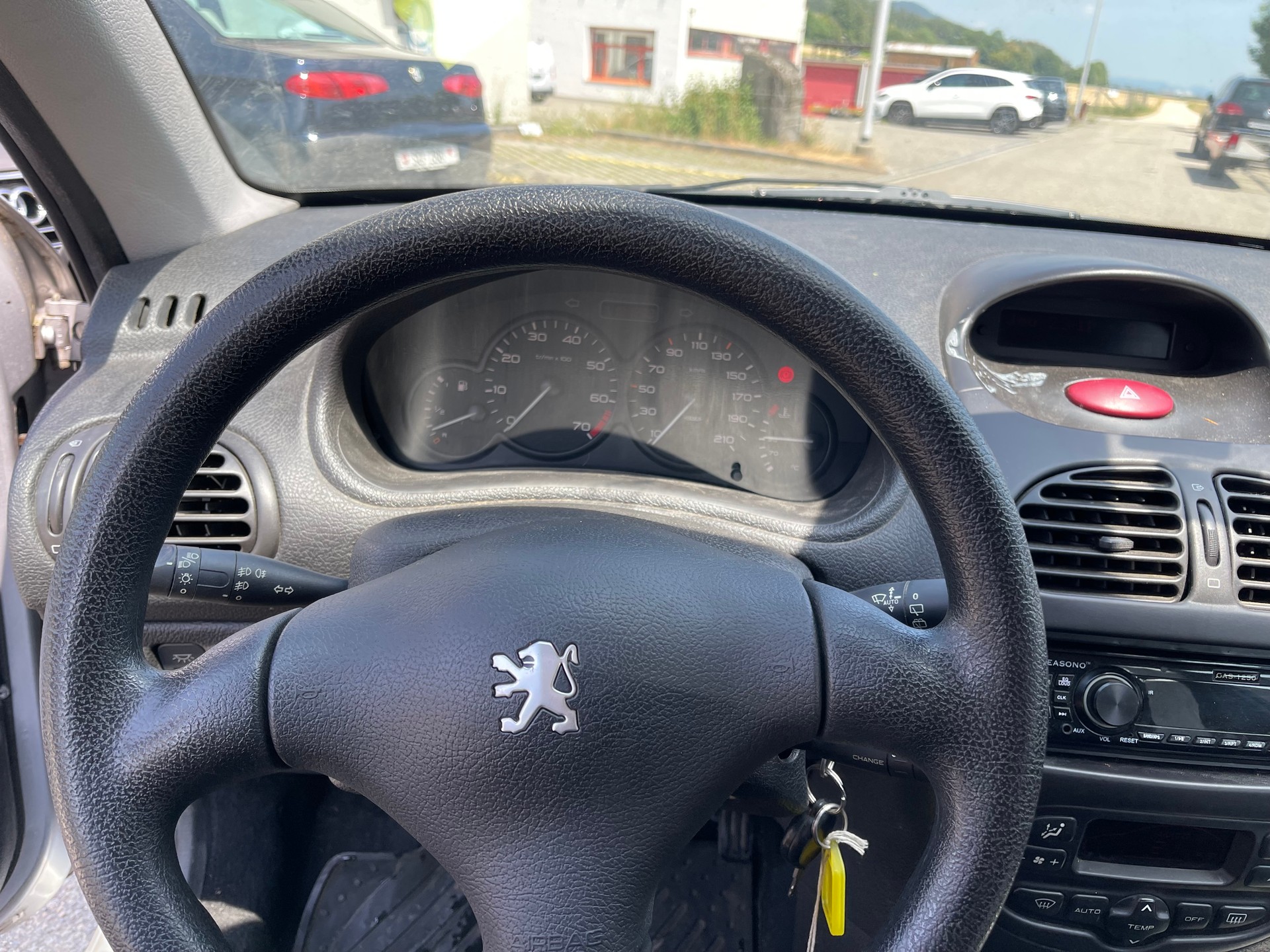PEUGEOT 206 1.6 XS Sport-image-9