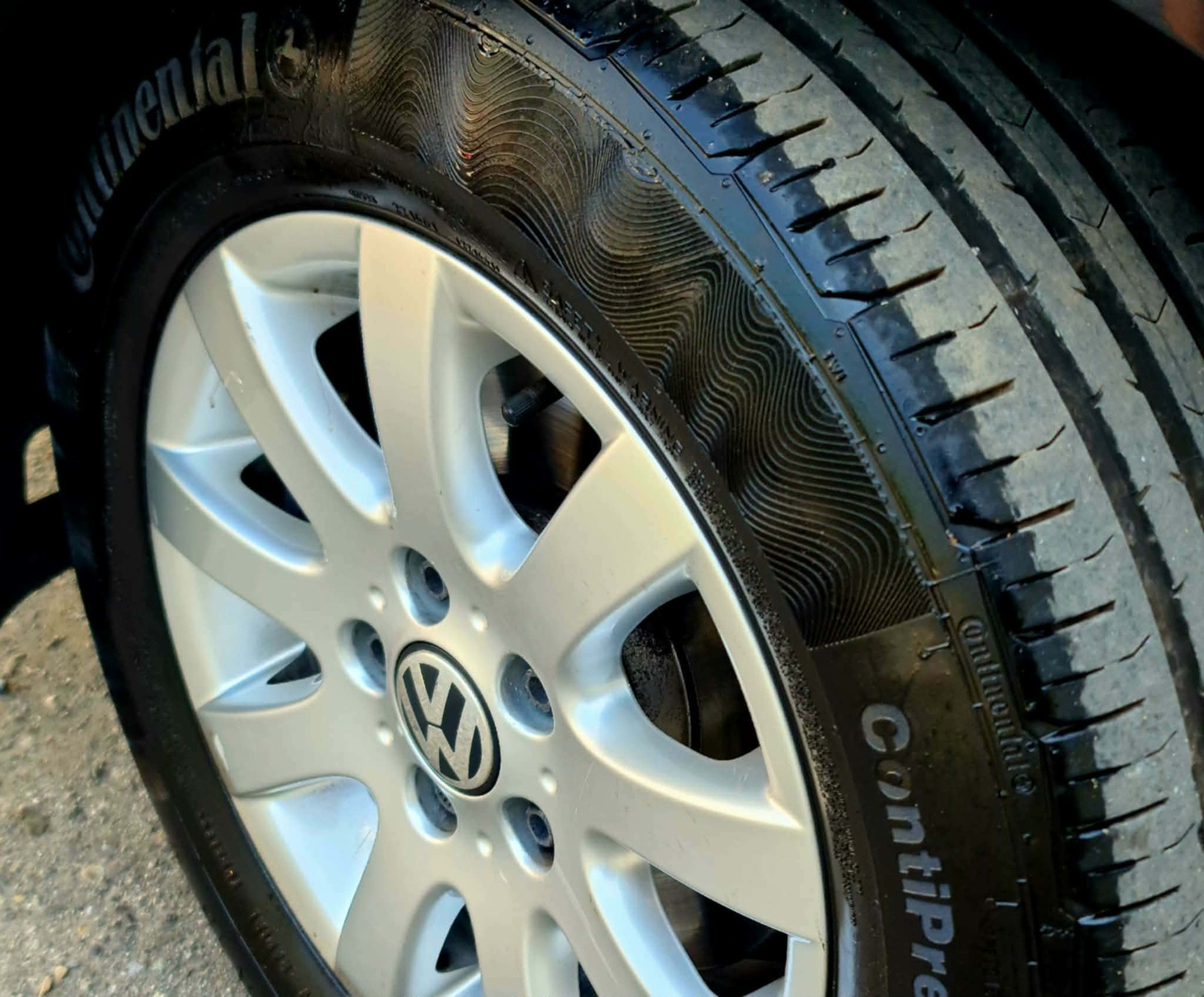 VW Golf 2.0 FSI Sportline-image-2