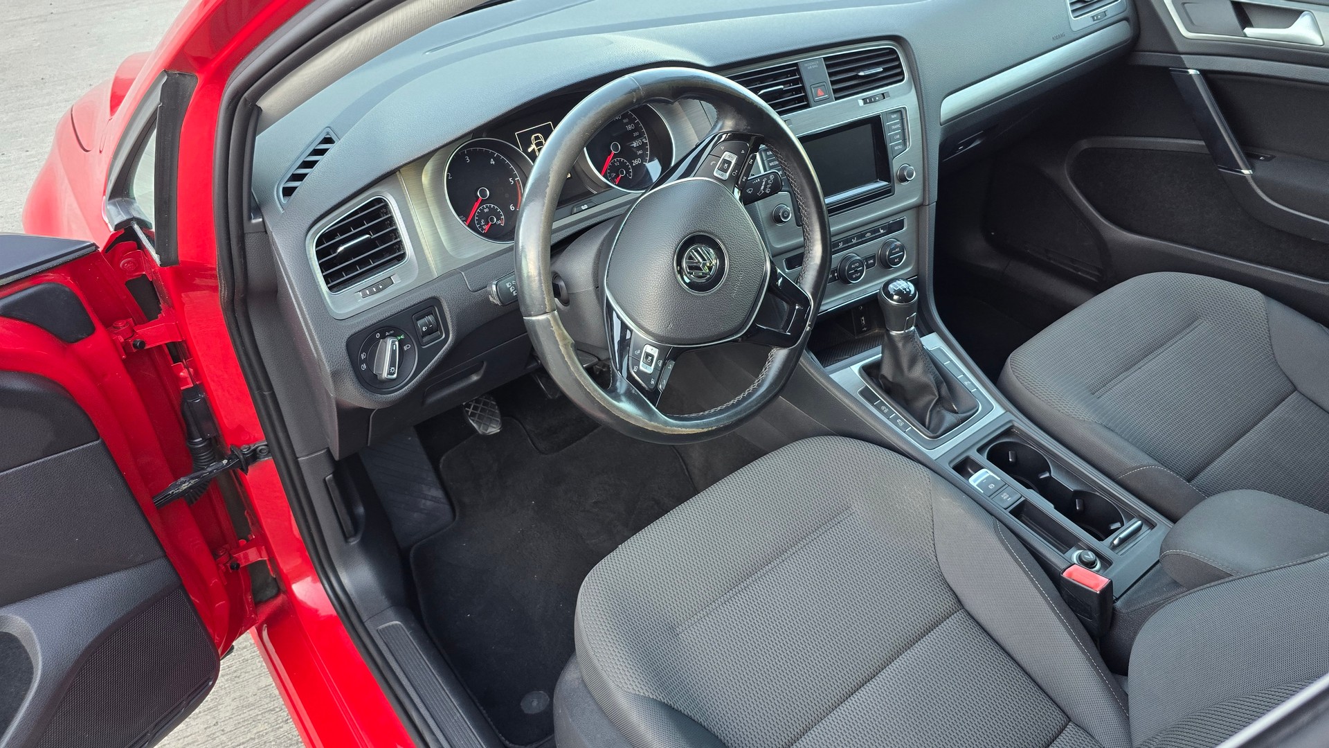 VW 2.0 TDI Comfortline 4m-image-7