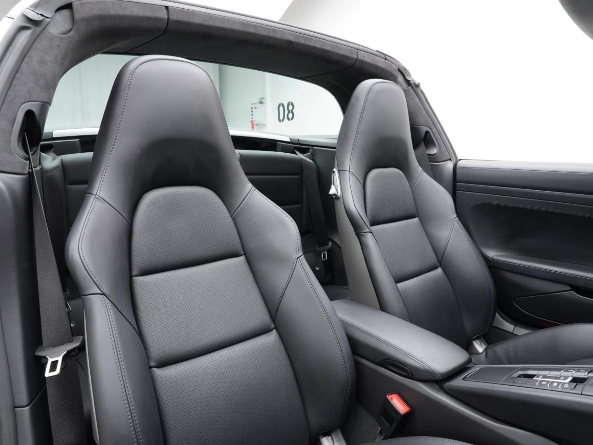 PORSCHE 911 Targa 4S-image-26