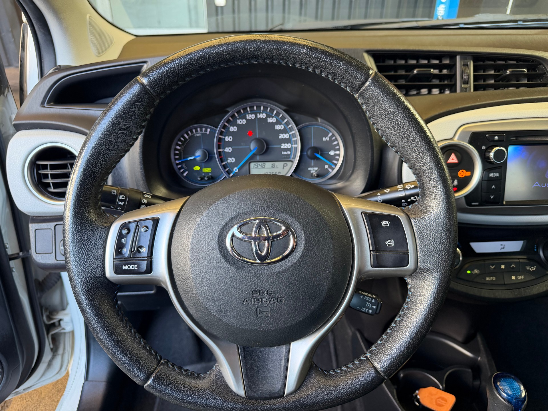 TOYOTA Yaris 1.5 VVT-i Hybrid Sol CVT-image-7