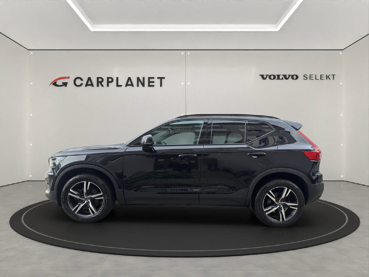 VOLVO XC40 2.0 B4 MH AWD R-Design-image-2