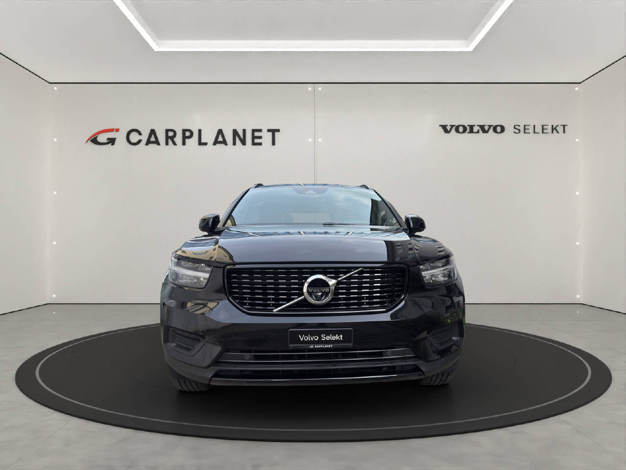 VOLVO XC40 2.0 B4 MH AWD R-Design-image-1