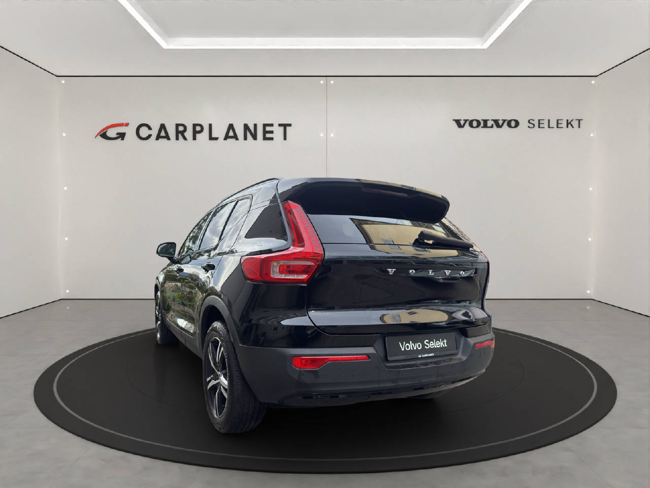VOLVO XC40 2.0 B4 MH AWD R-Design-image-3