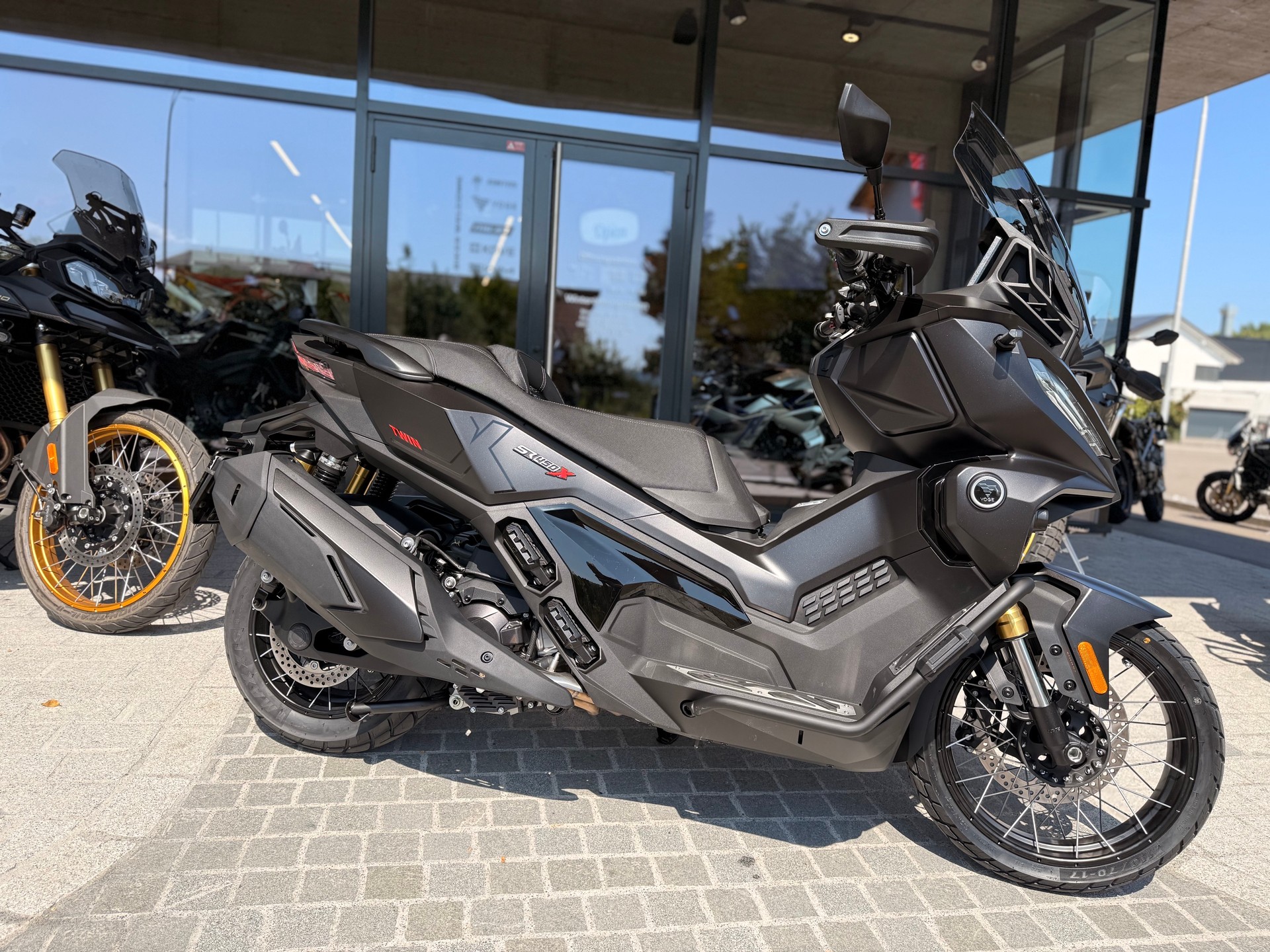 VOGE SR450X-image-1