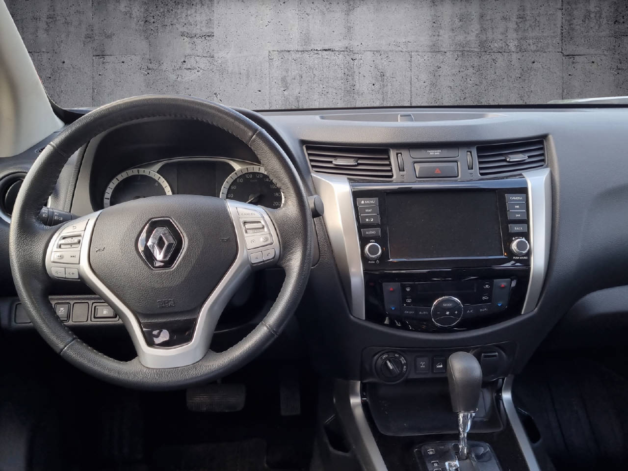 RENAULT Alaskan Pick-up 2.3 dCi 190 TwinTurbo Zen 4x4-image-6