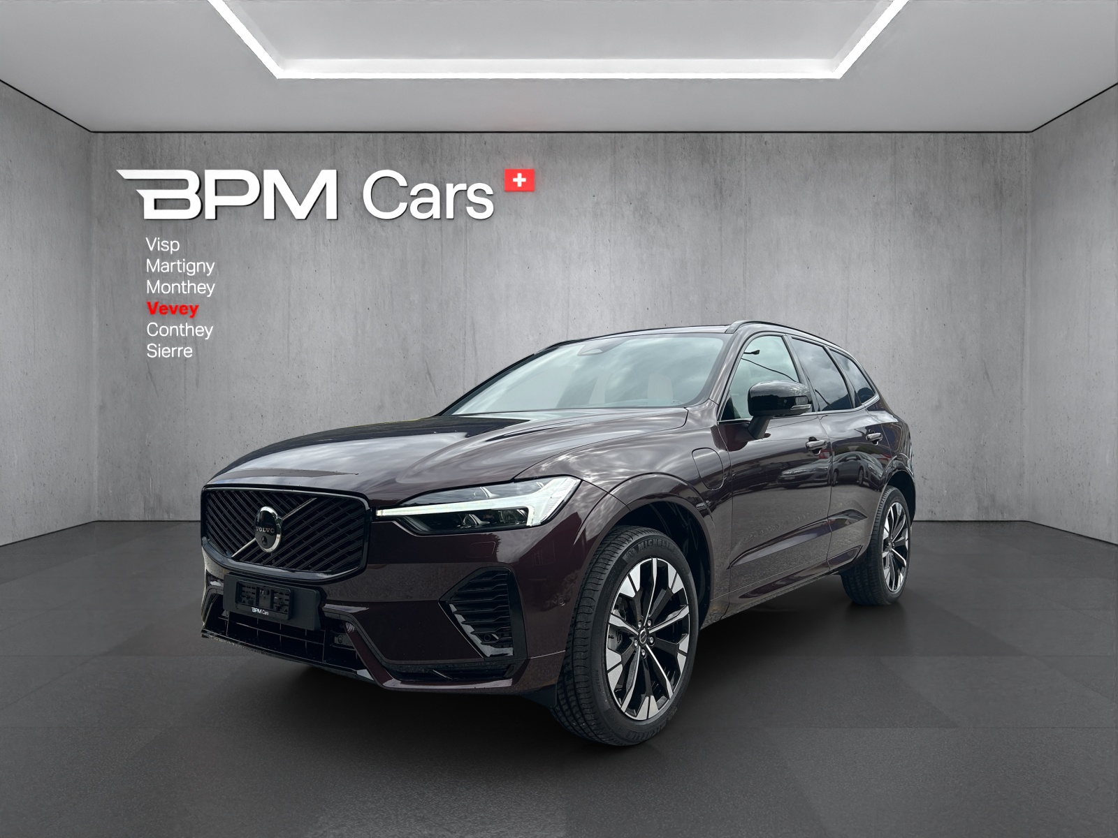 VOLVO XC60 T6 eAWD PluginHybrid Ultra Dark Geartronic-image-0