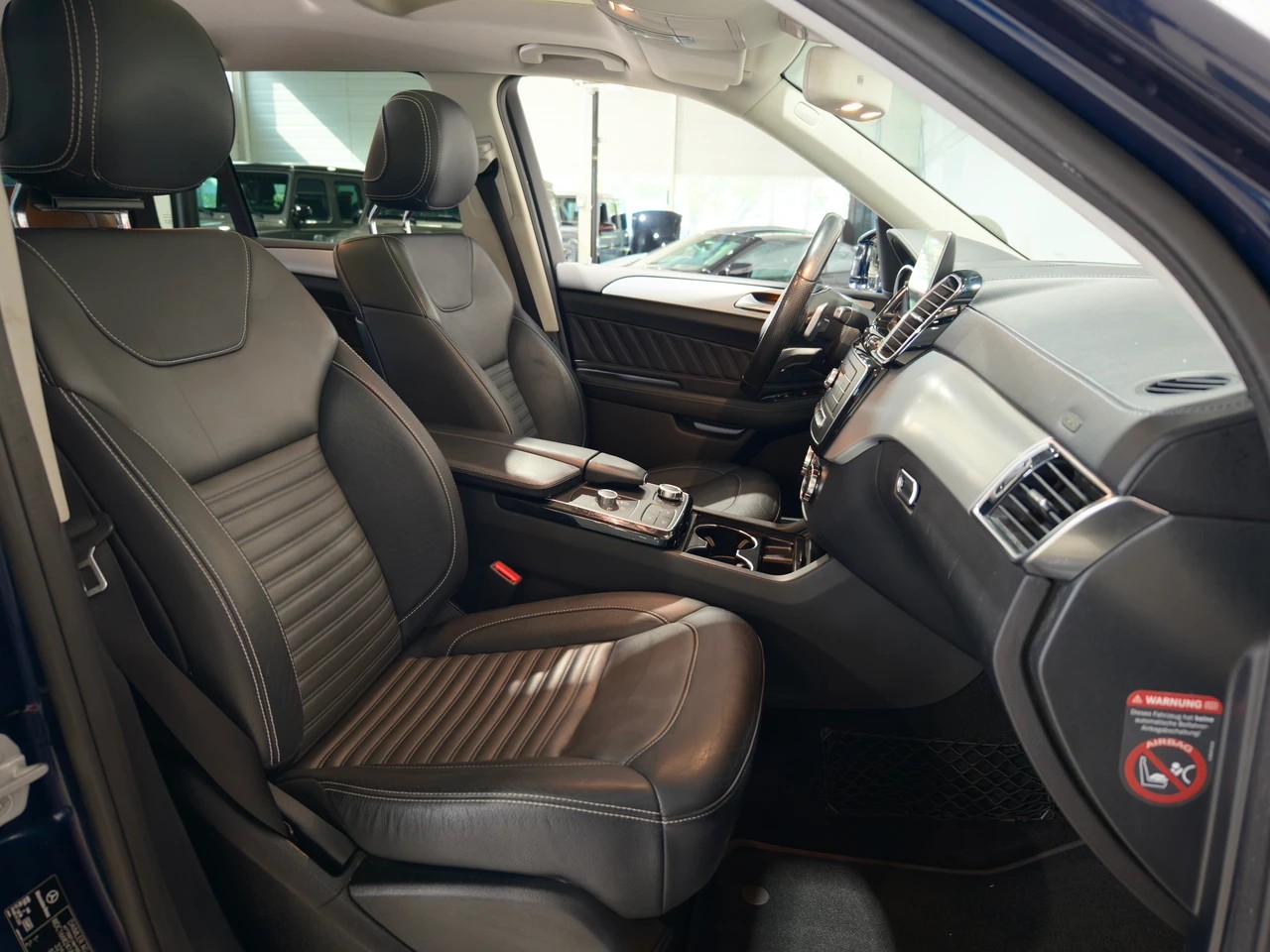 MERCEDES-BENZ GLS 350 d V6 CH FAHRZEUG-image-7
