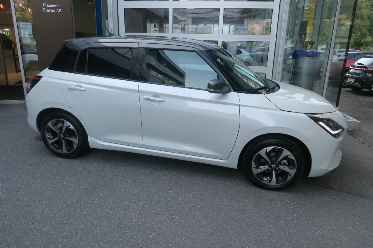 SUZUKI Swift 1.2 Compact Top Hybrid CVT-image-1