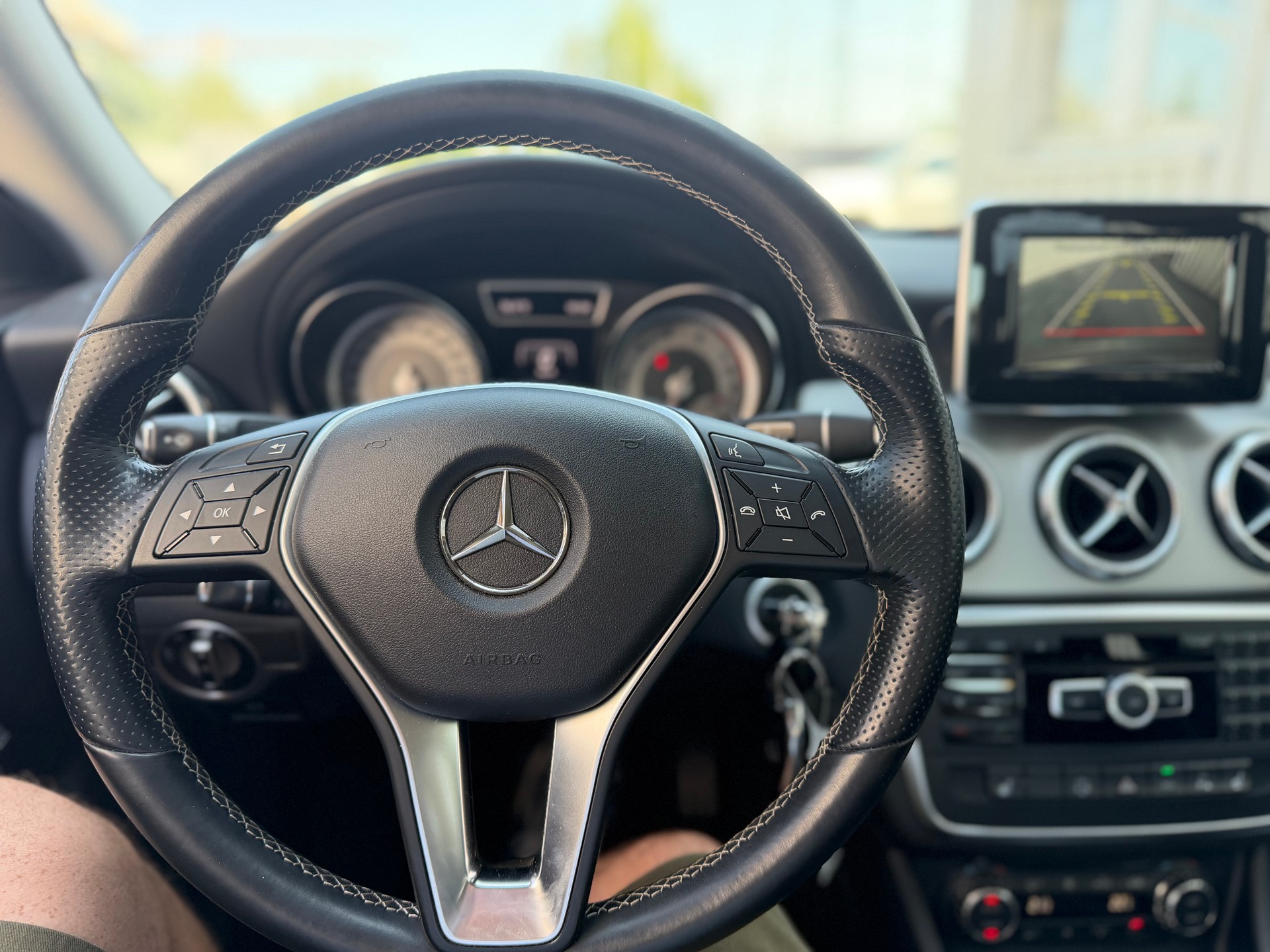 MERCEDES-BENZ CLA 250 7G-DCT 4Matic-image-12