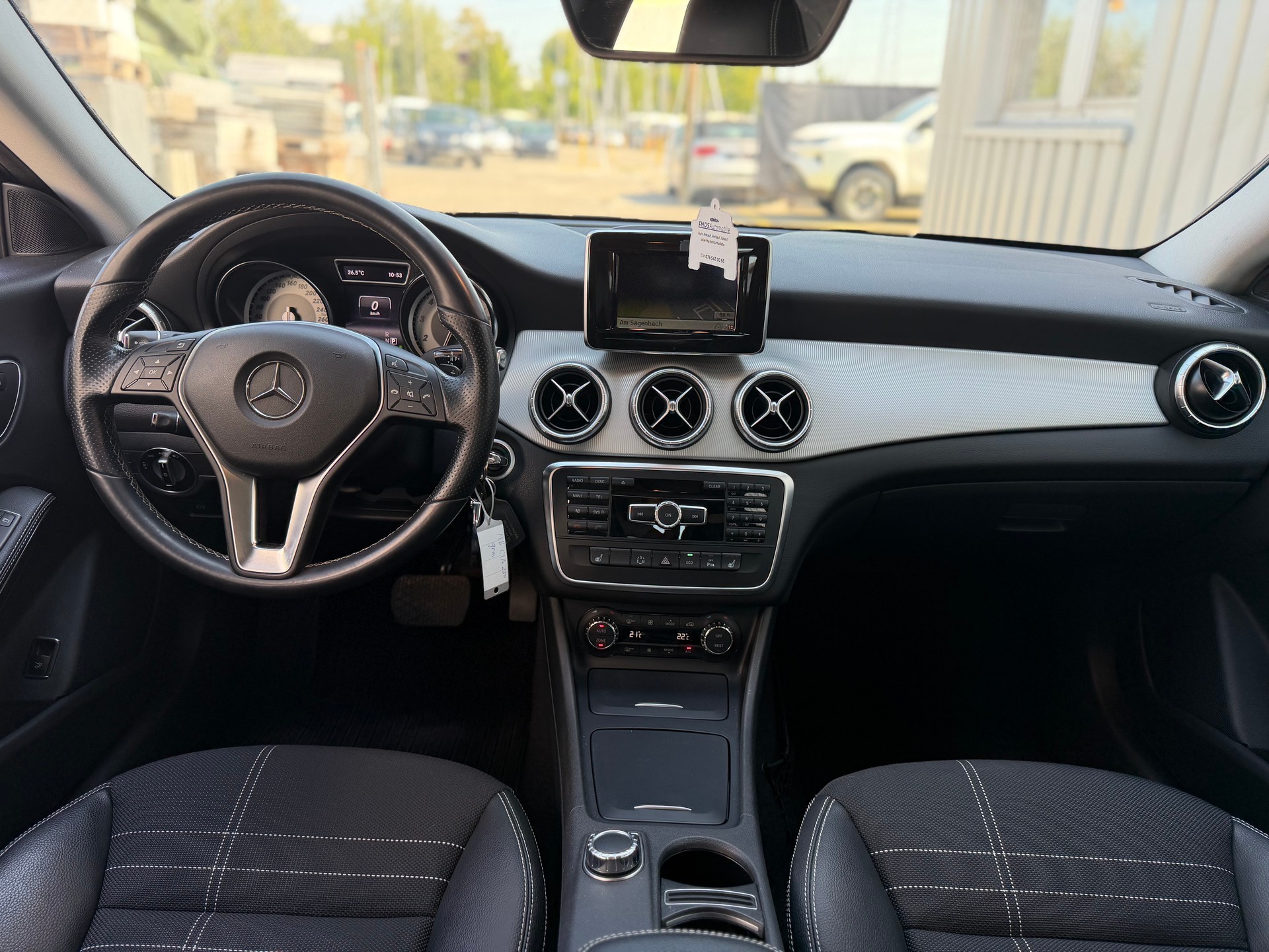 MERCEDES-BENZ CLA 250 7G-DCT 4Matic-image-7