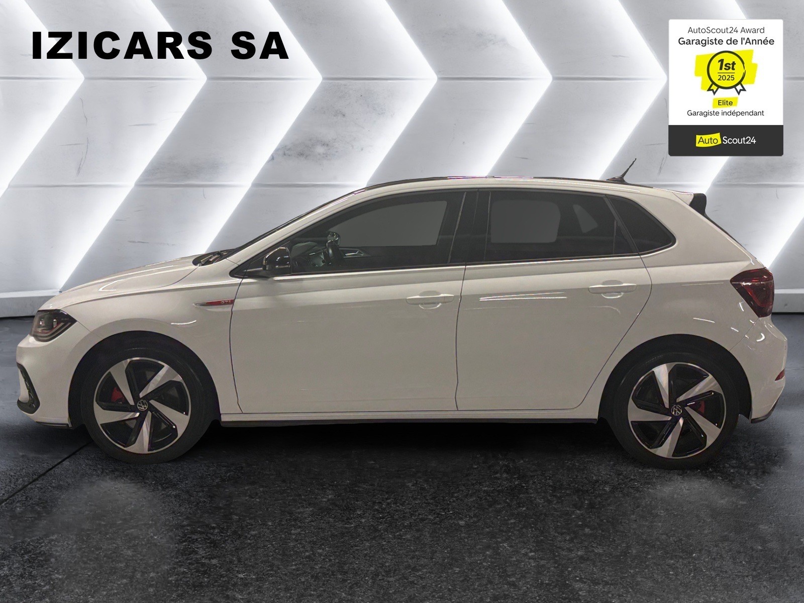 VW Polo 2.0 TSI GTI DSG / CAMERA DE RECUL / TOIT NOIRE / CLIM AUTO-image-4