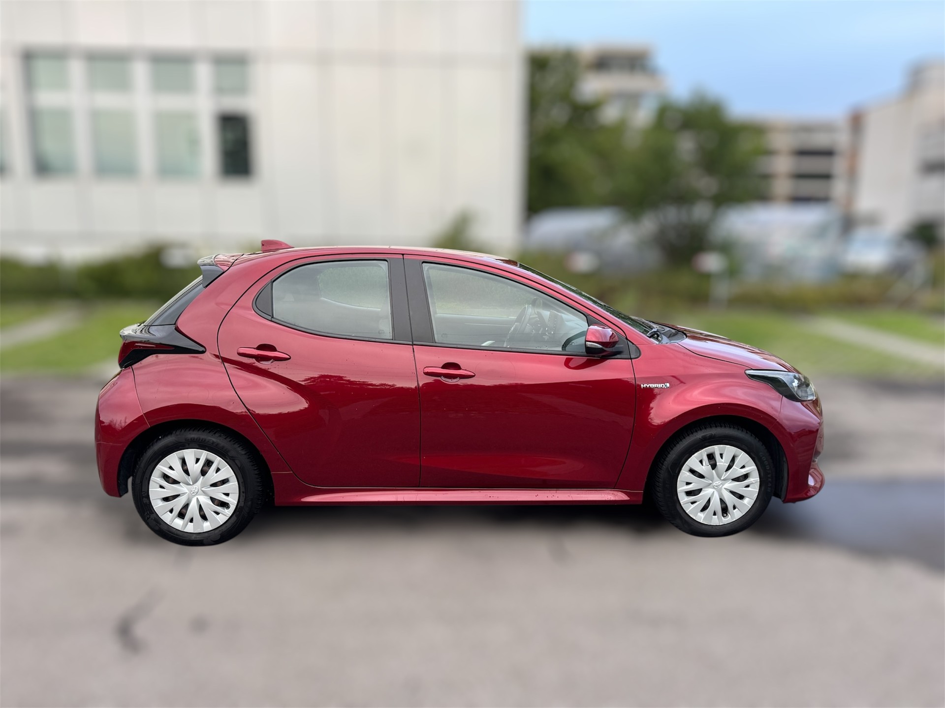 TOYOTA Yaris 1.5 Style e-CVT-image-2