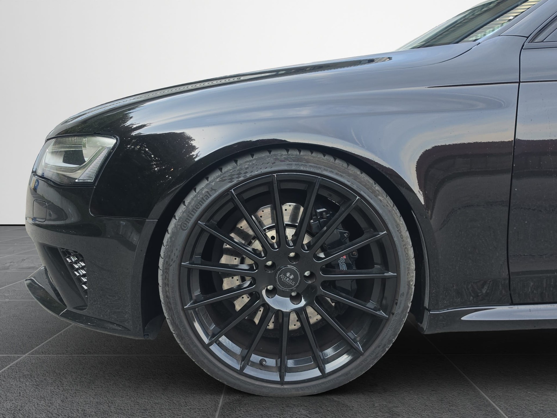 AUDI RS4 Avant 4.2 FSI V8 quattro S-tronic-image-14