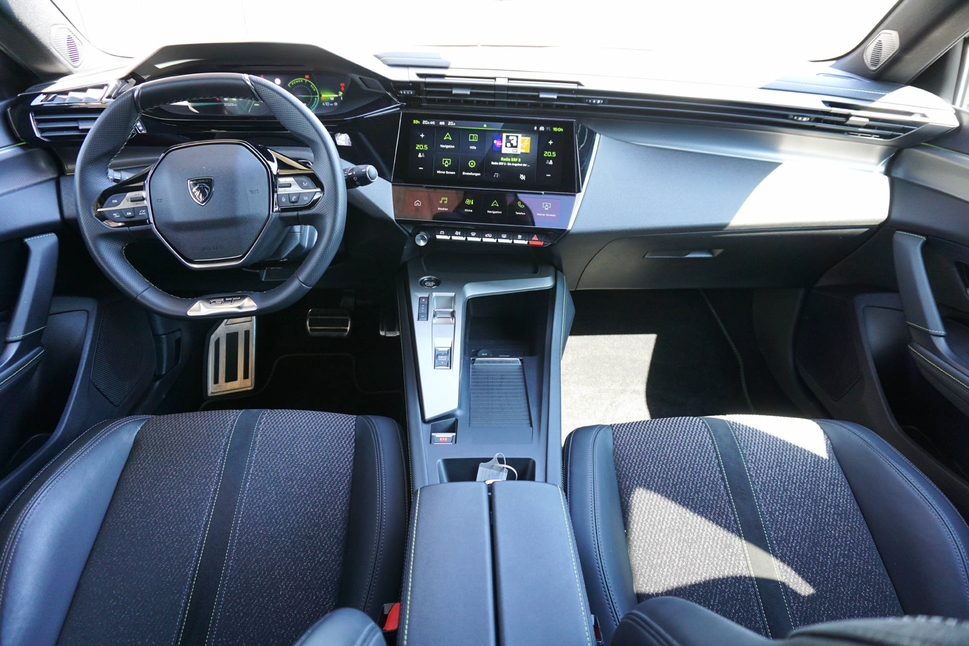 PEUGEOT 308 1.2 Hybrid GT-image-5