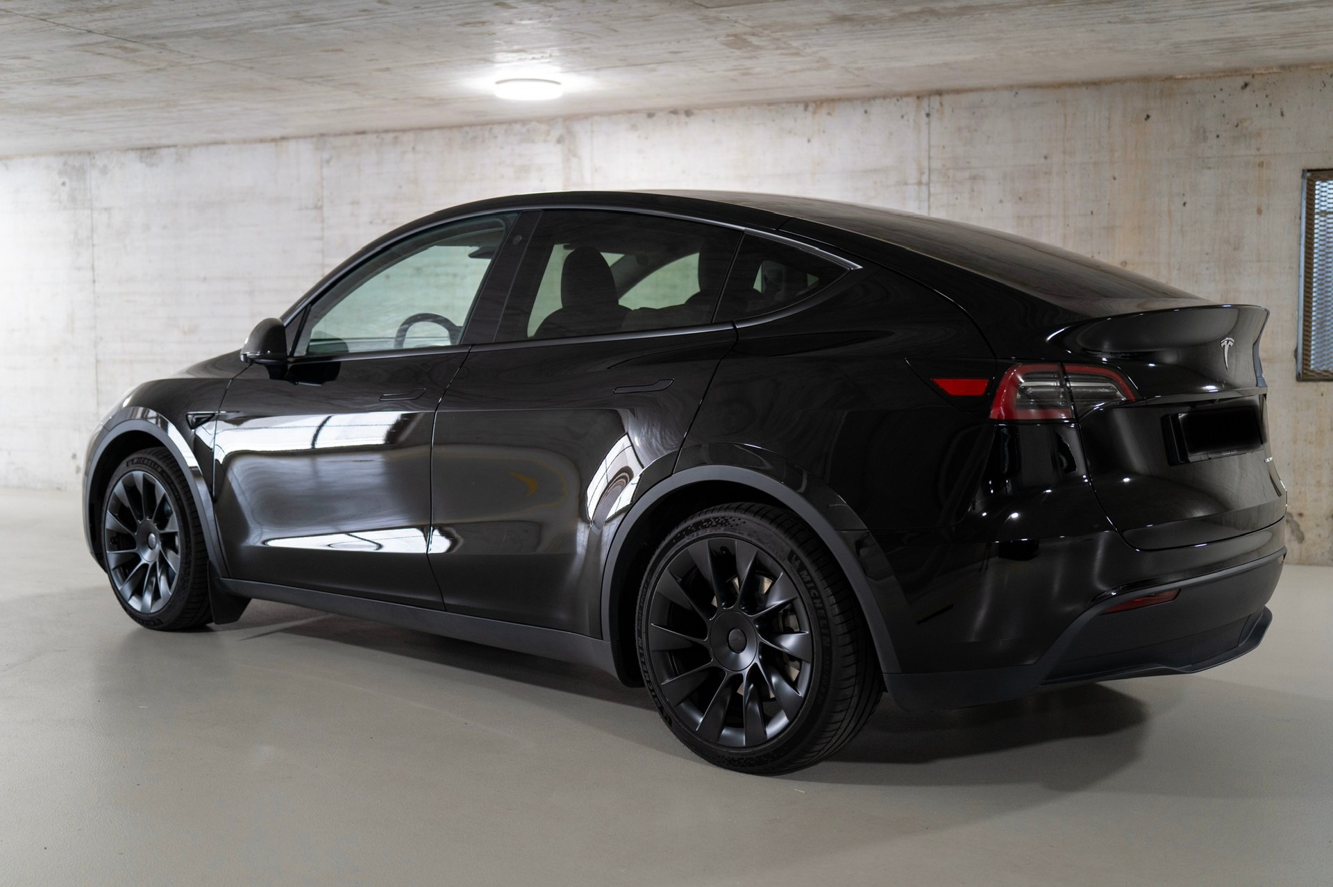 TESLA Long Range D-image-1