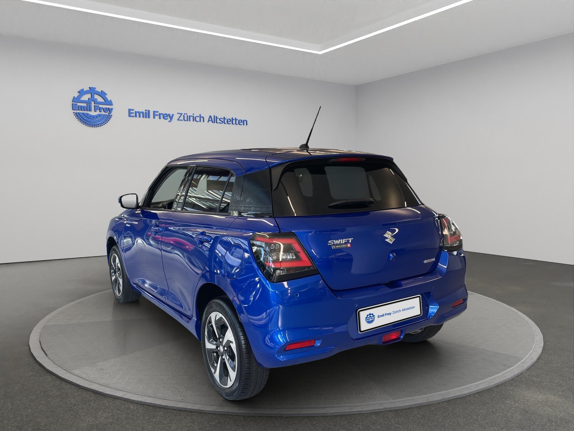 SUZUKI Swift 1.2 Tradizio Top Hybrid 4x4-showroom-element-1
