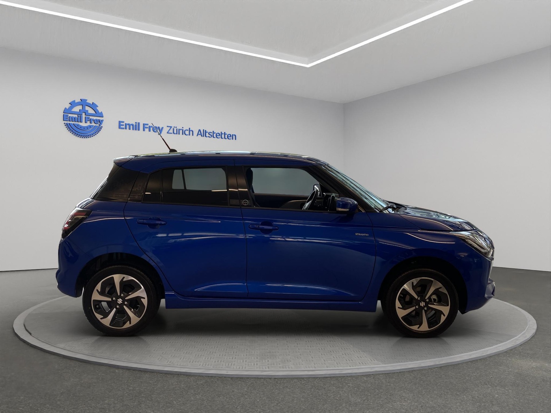 SUZUKI Swift 1.2 Tradizio Top Hybrid 4x4-showroom-element-3