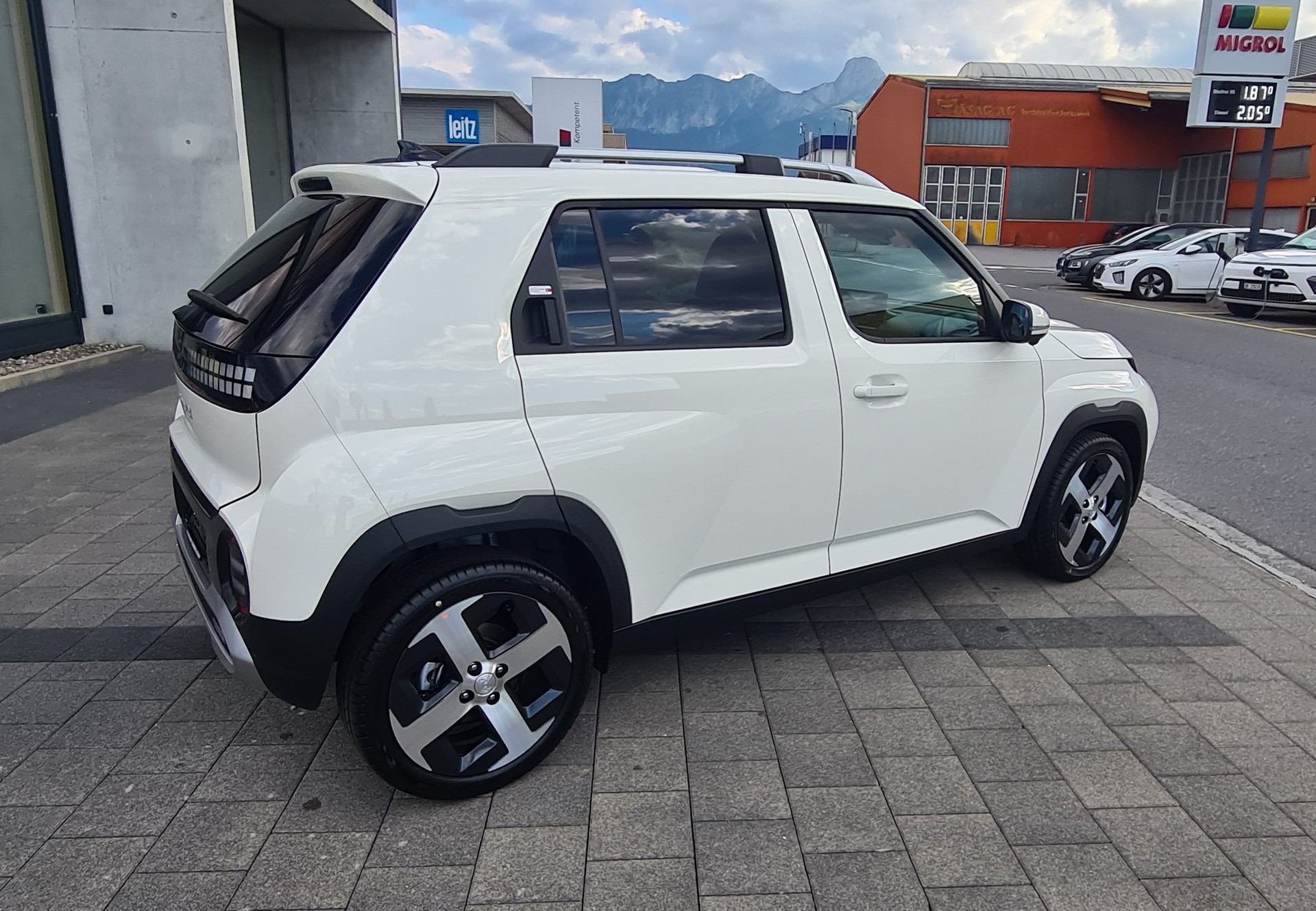 HYUNDAI Inster 49kWh Vertex-image-3