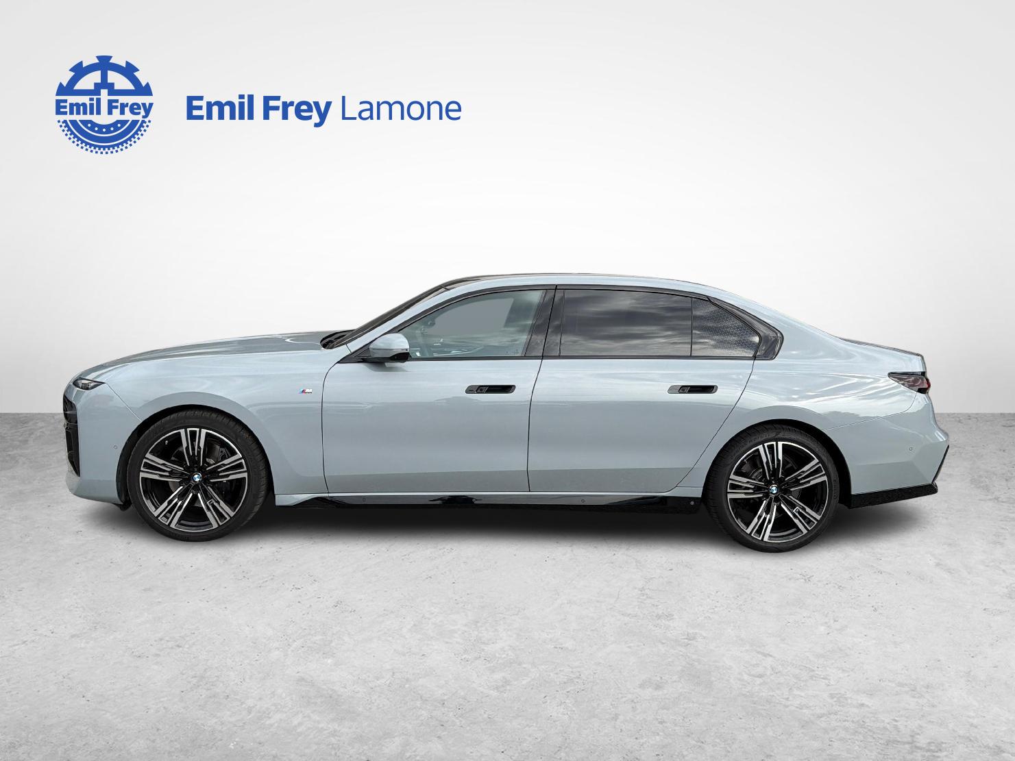 BMW 740d xDrive-image-2
