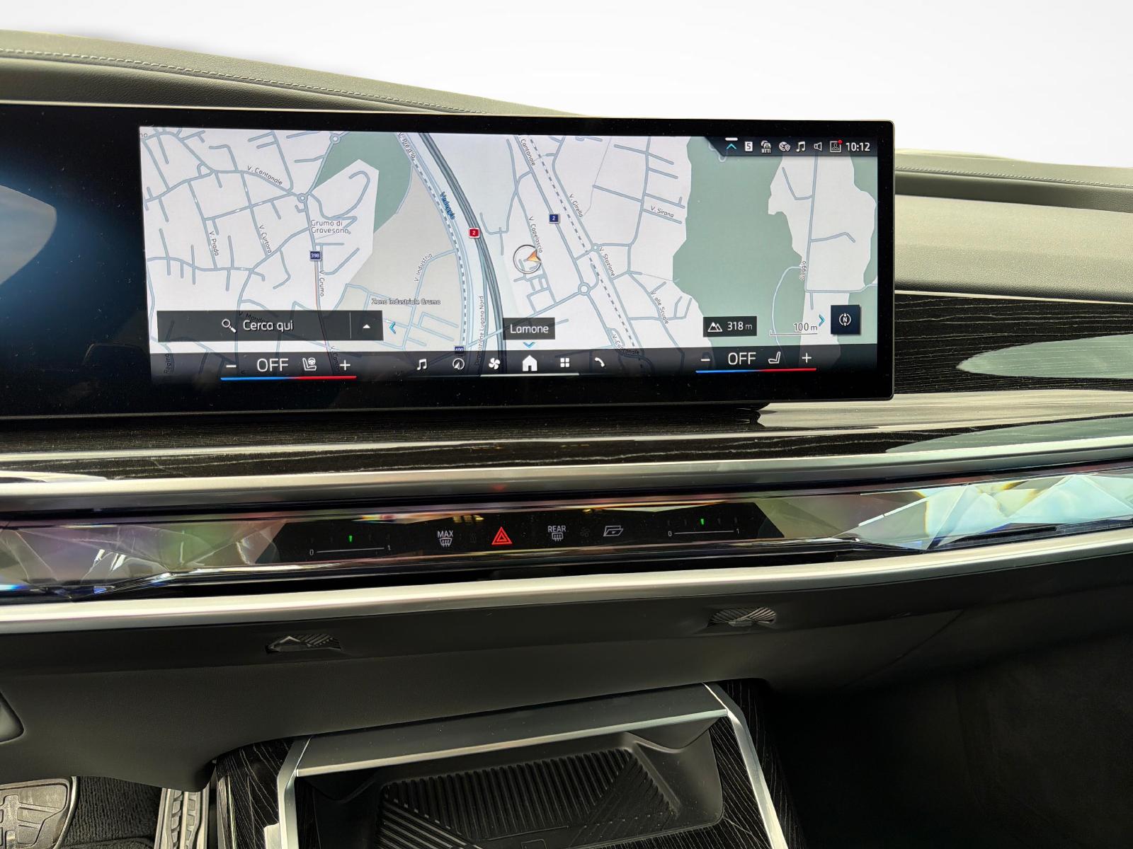 BMW 740d xDrive-image-14