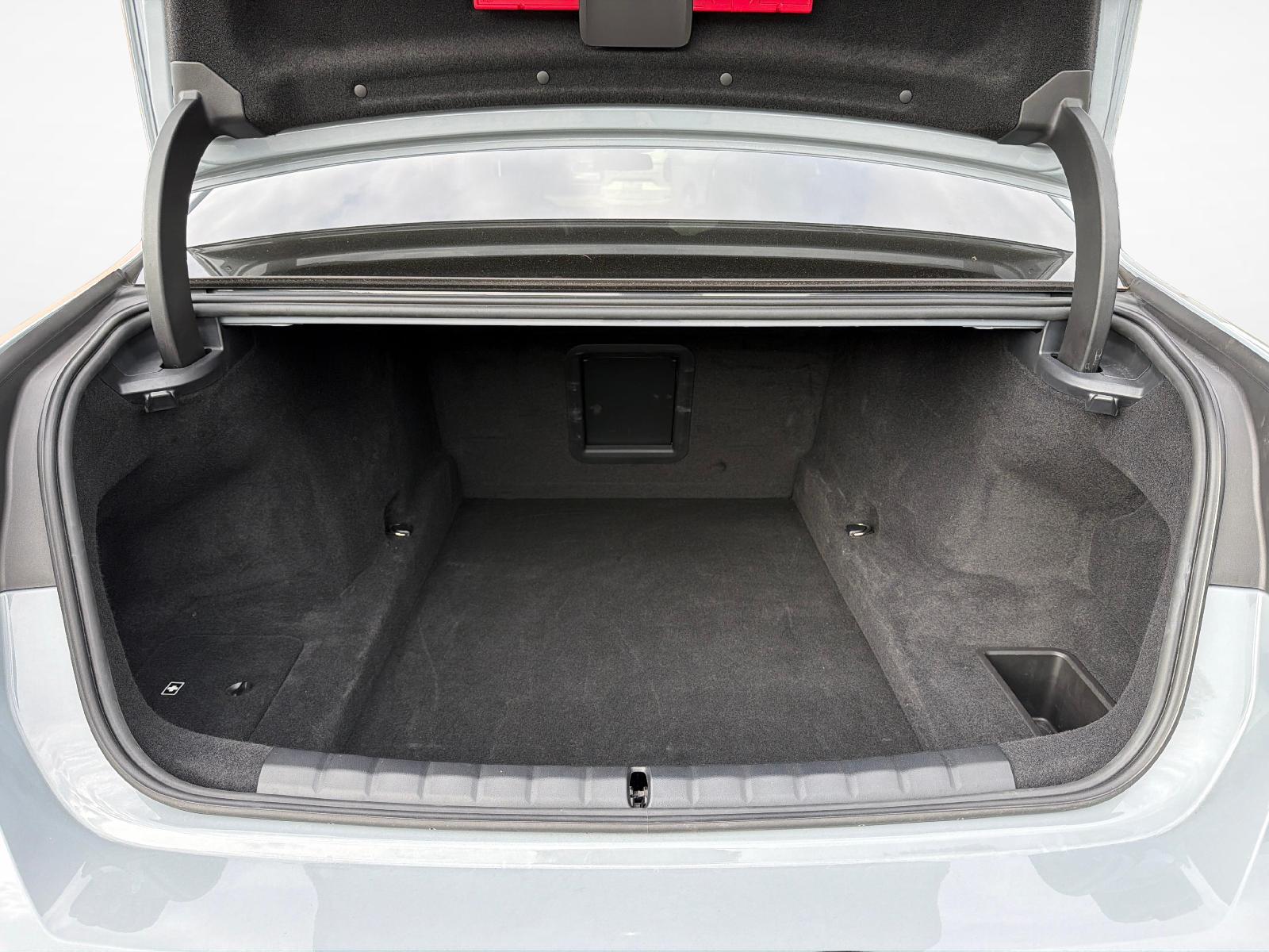 BMW 740d xDrive-image-20